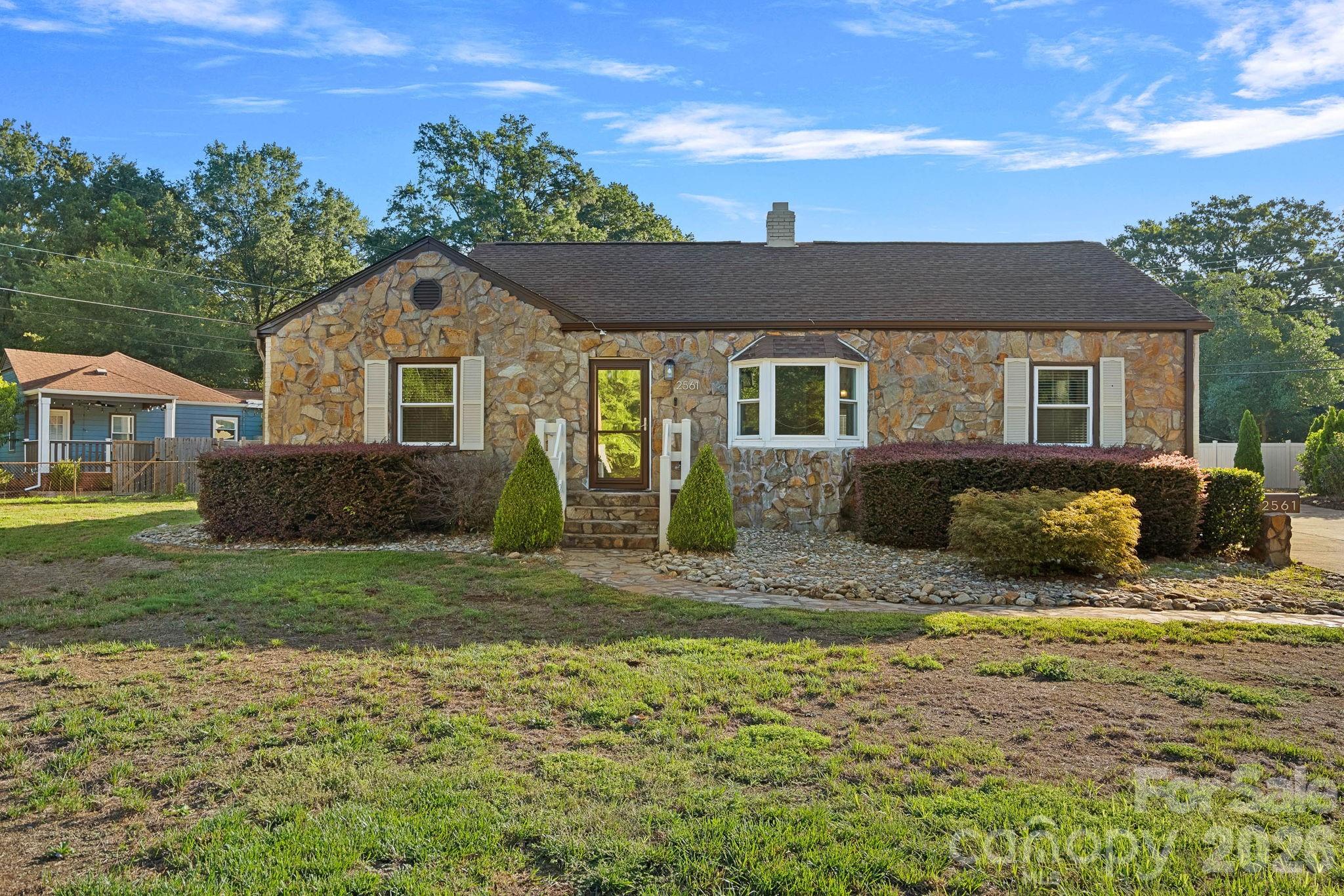 2561 Lumina Avenue Property Photo 1