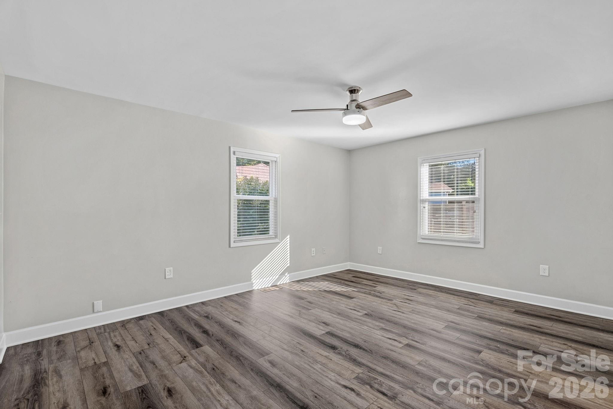 2561 Lumina Avenue Property Photo 18