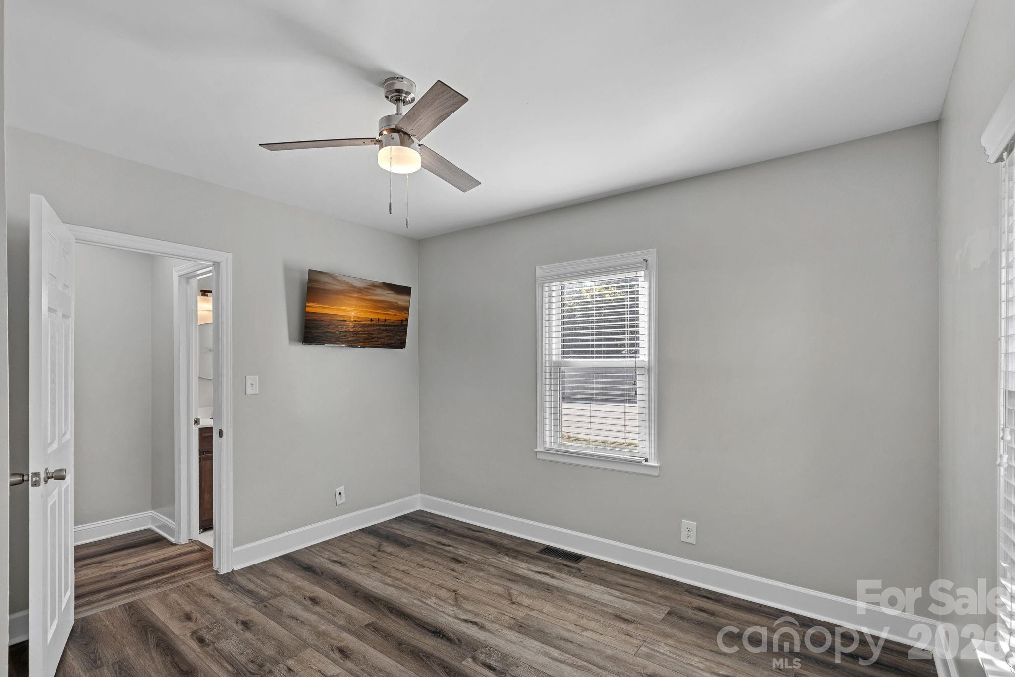 2561 Lumina Avenue Property Photo 27