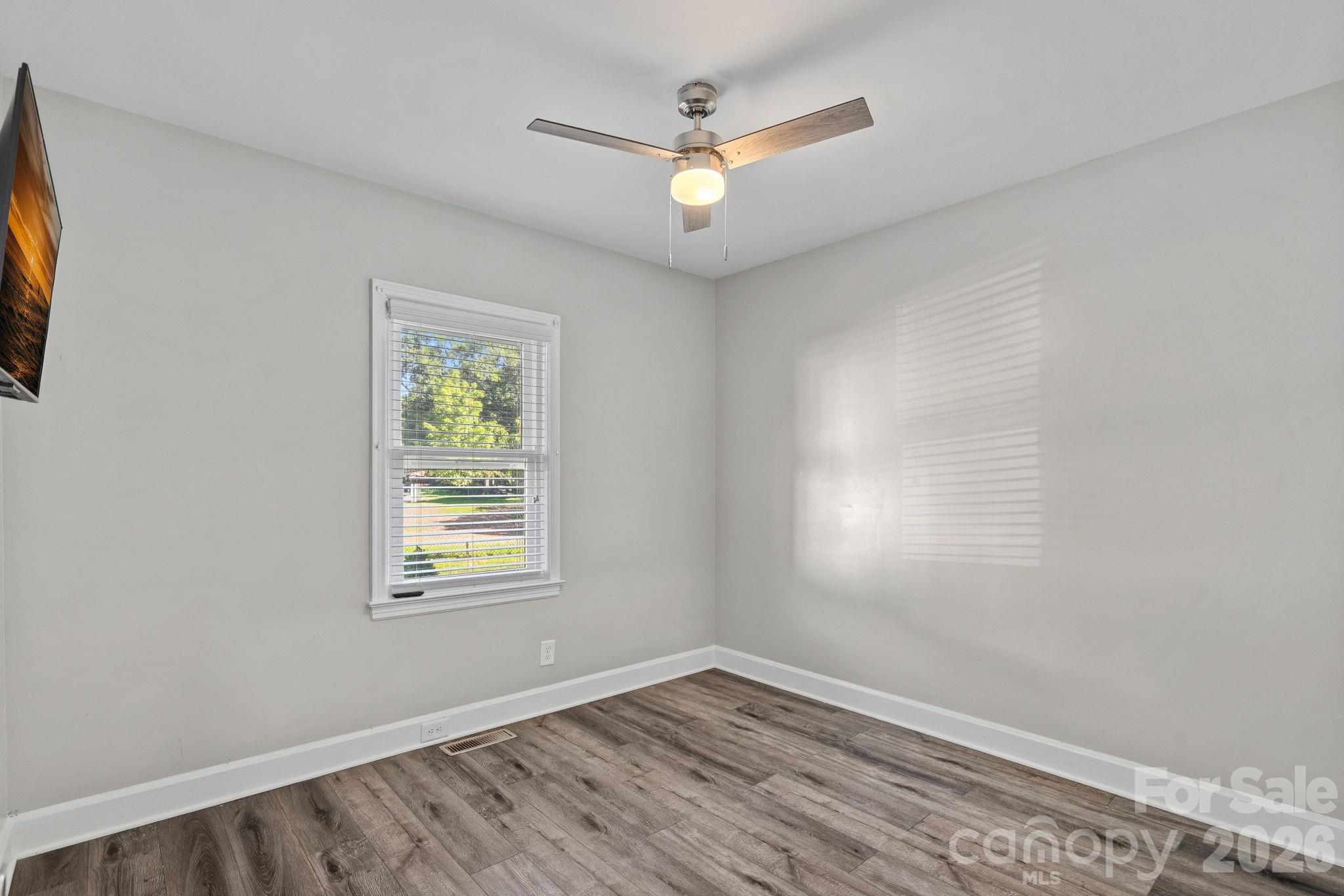 2561 Lumina Avenue Property Photo 28