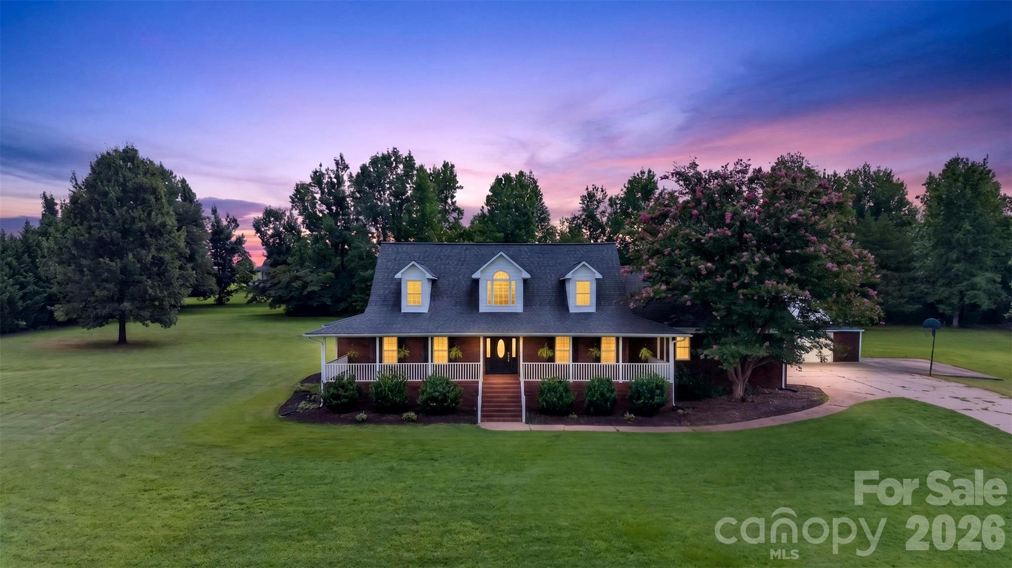 1510 S Green River Road Property Photo 1