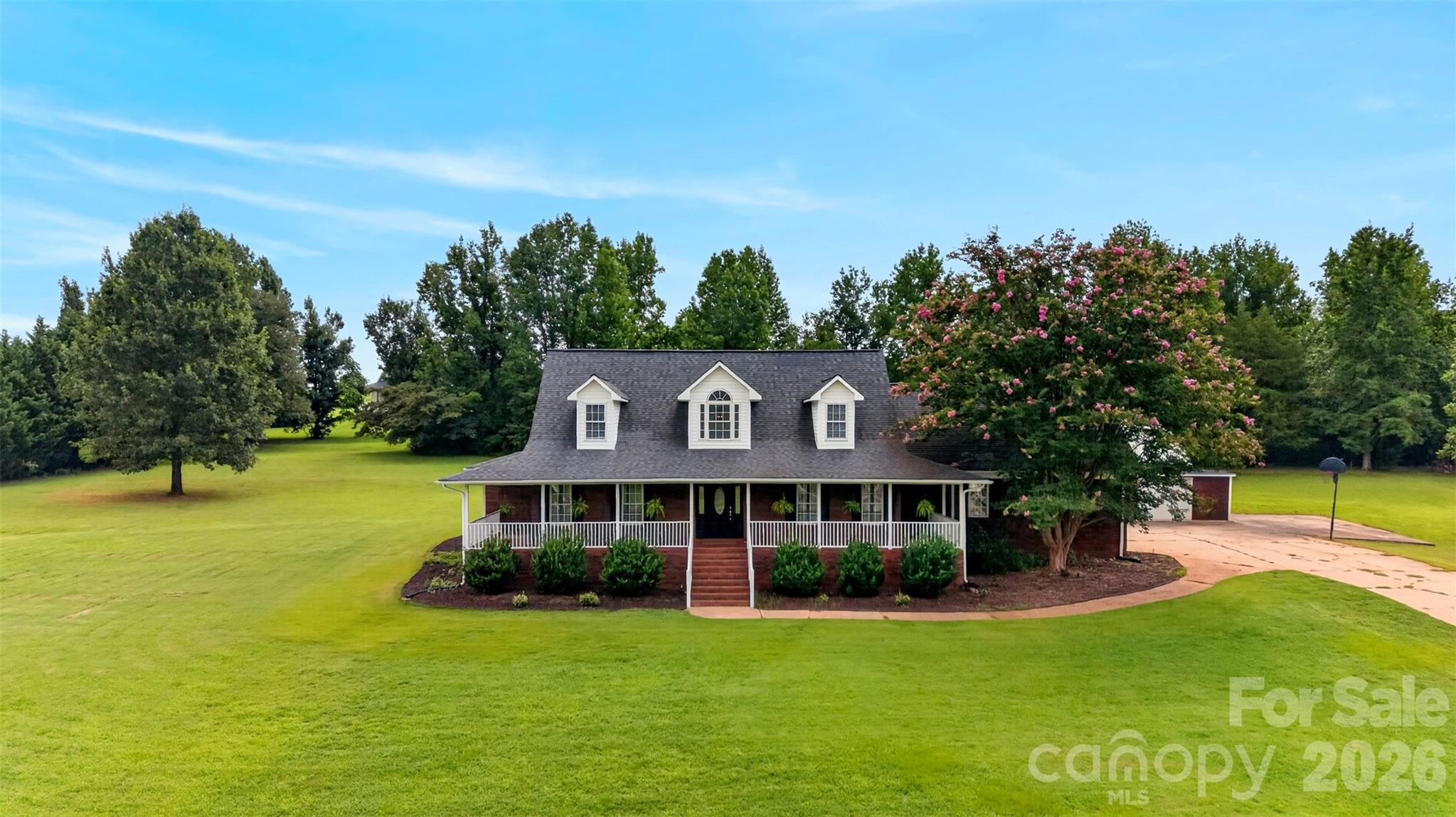 1510 S Green River Road Property Photo 2