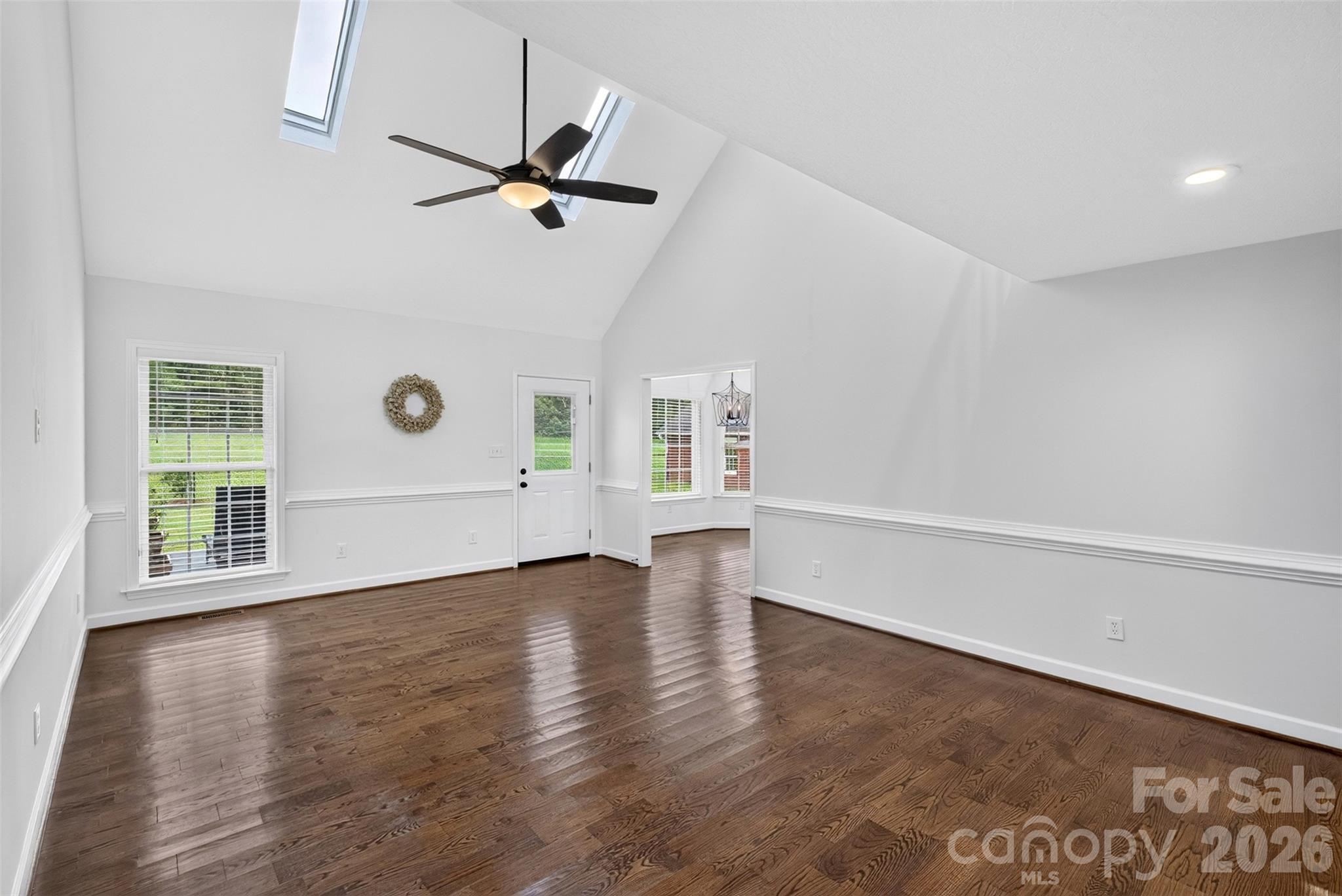 1510 S Green River Road Property Photo 7