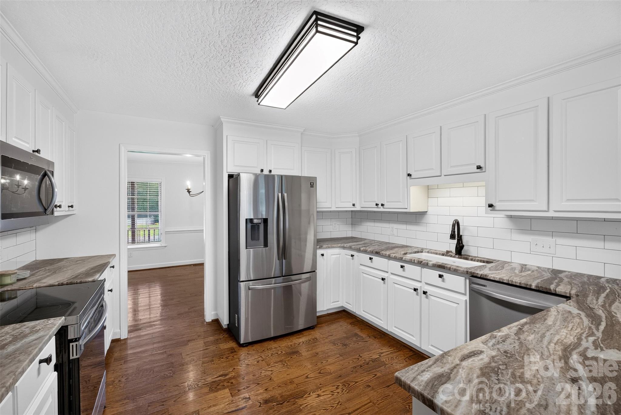 1510 S Green River Road Property Photo 11