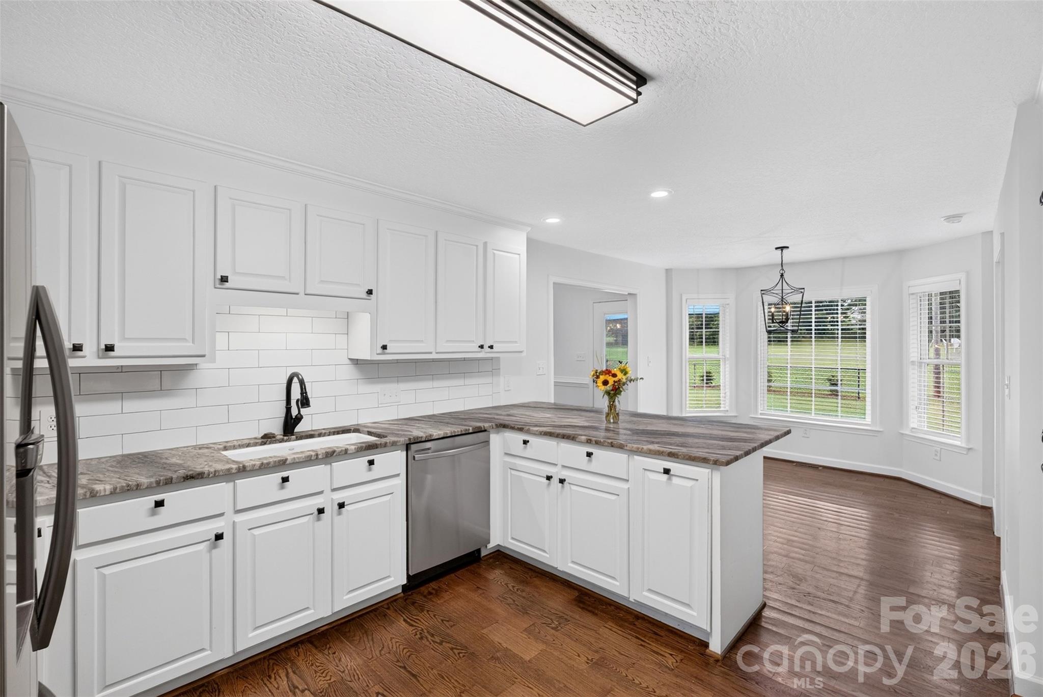 1510 S Green River Road Property Photo 13
