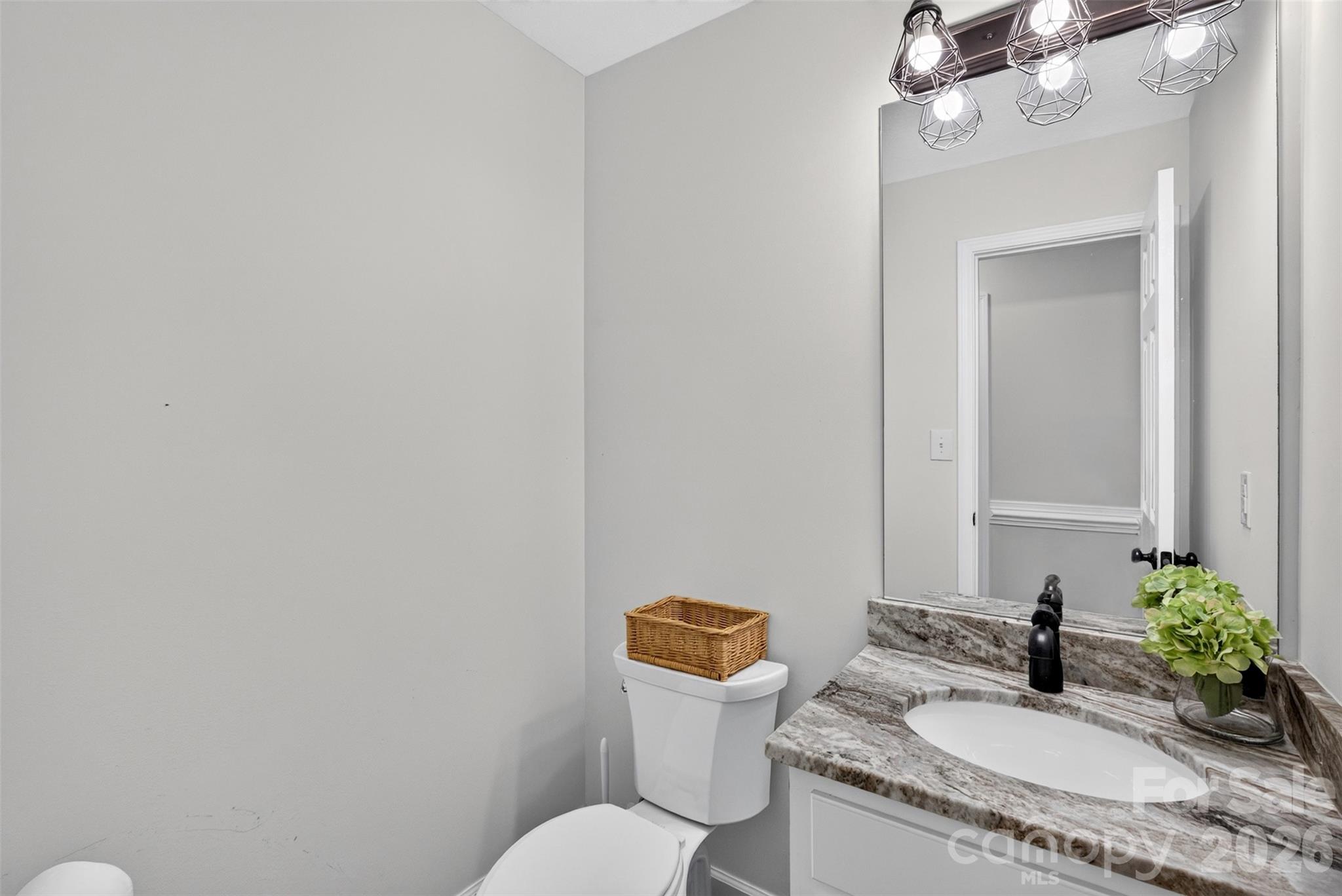 1510 S Green River Road Property Photo 17