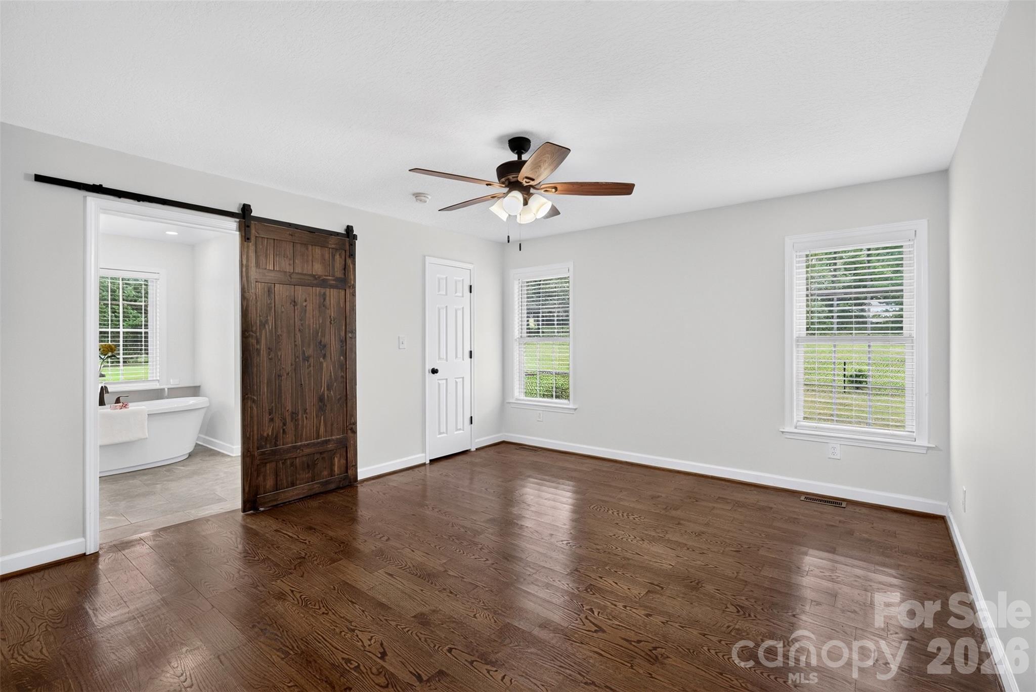 1510 S Green River Road Property Photo 18