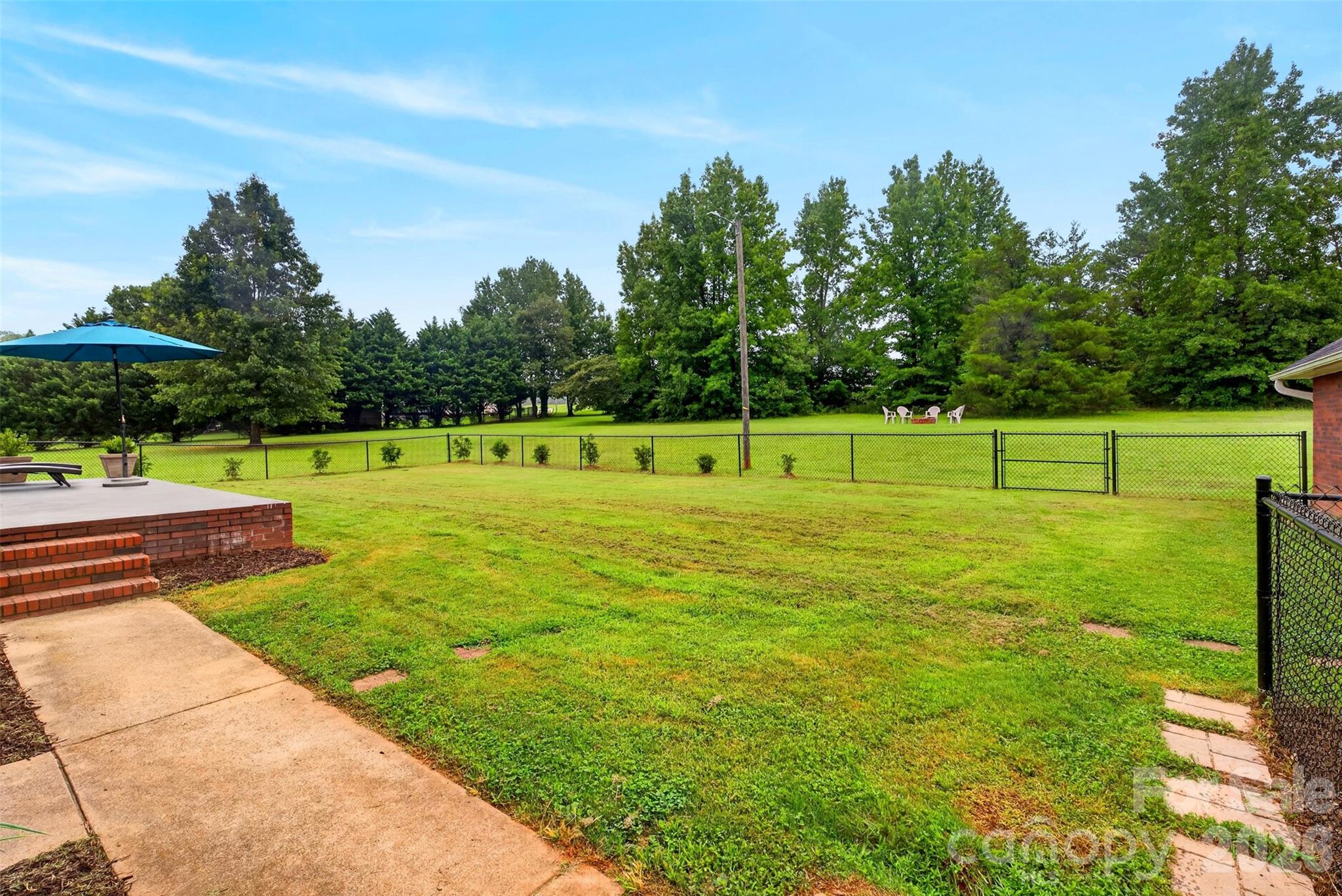 1510 S Green River Road Property Photo 34