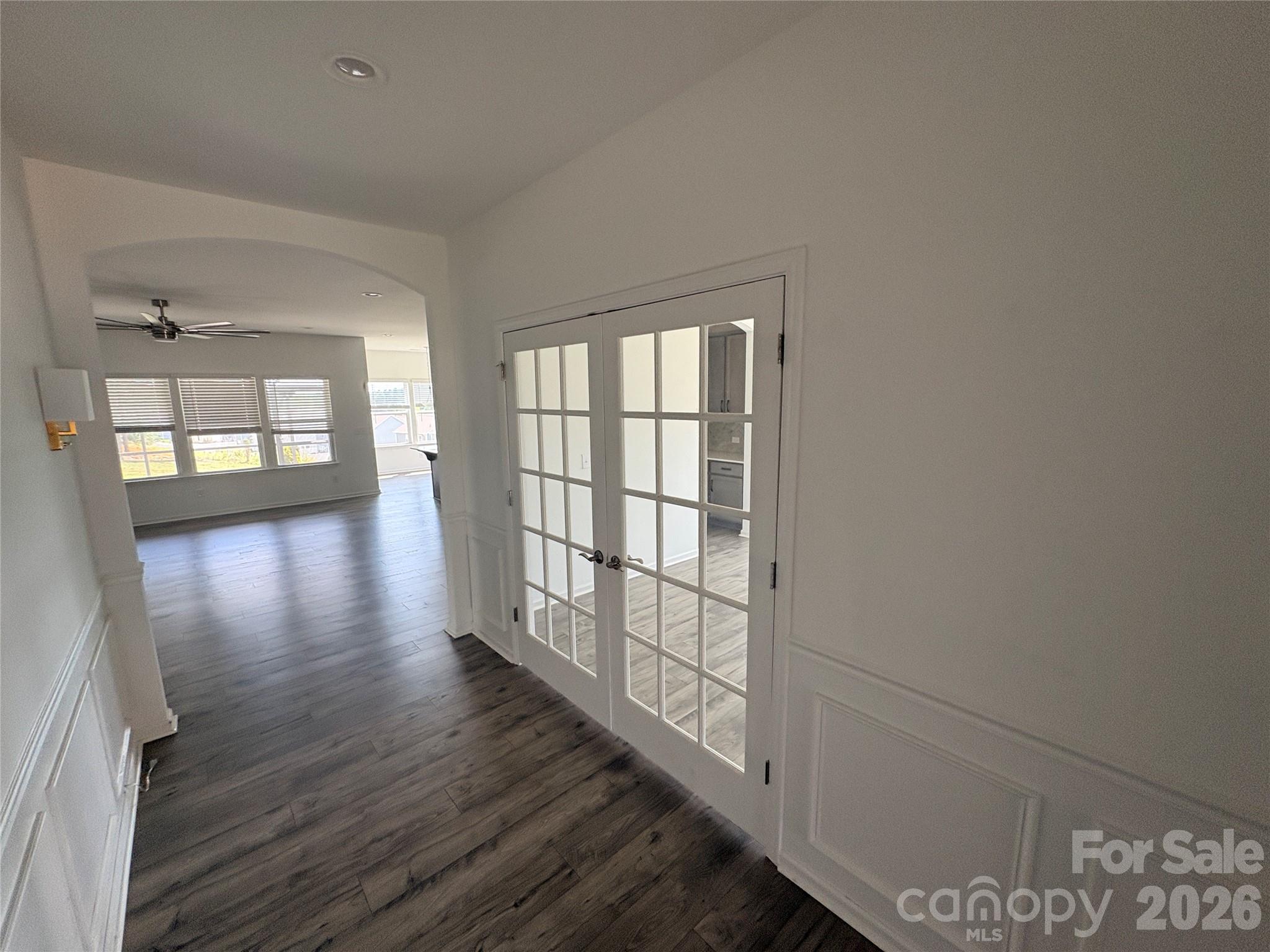 5239 Admirals Landing Property Photo 2