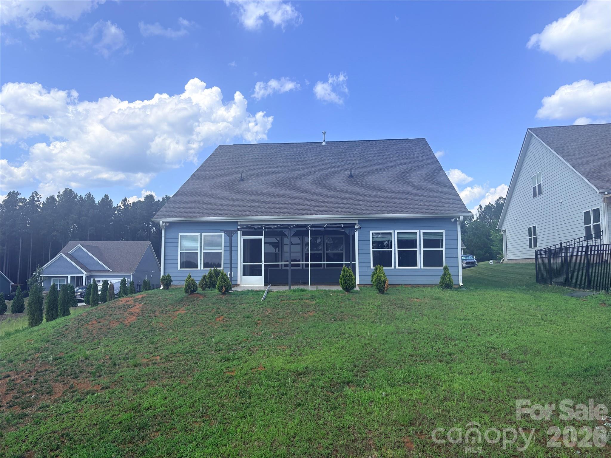 5239 Admirals Landing Property Photo 16
