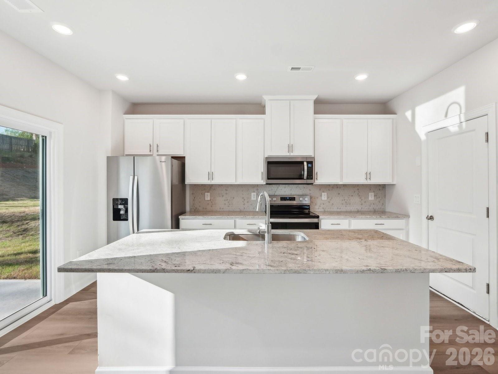 3073 14th Avenue Property Photo 6