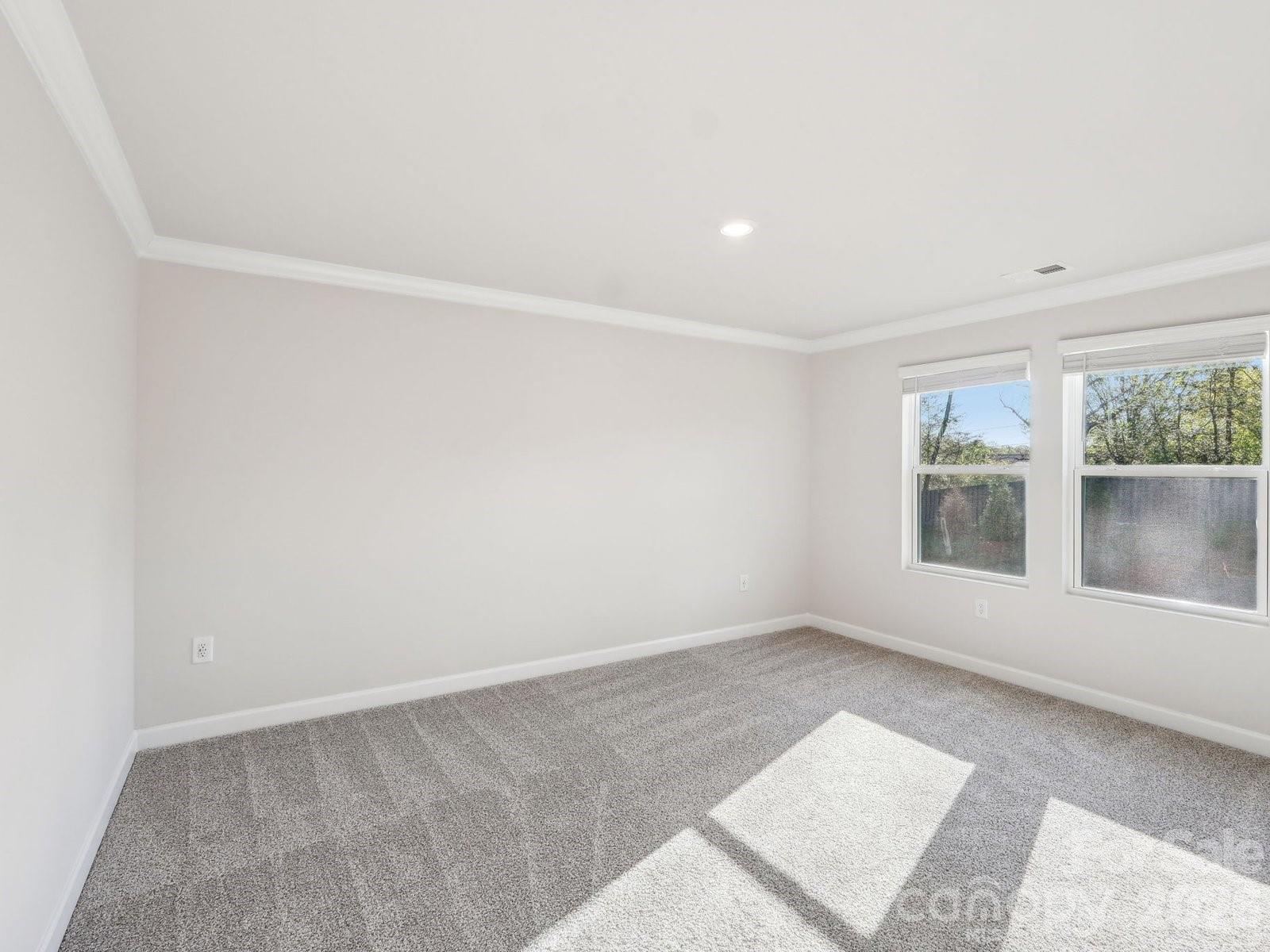 3073 14th Avenue Property Photo 10