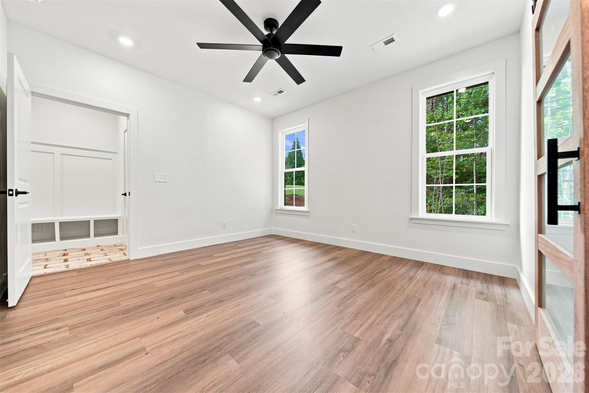 1035 Hawksbill Drive Property Photo 12