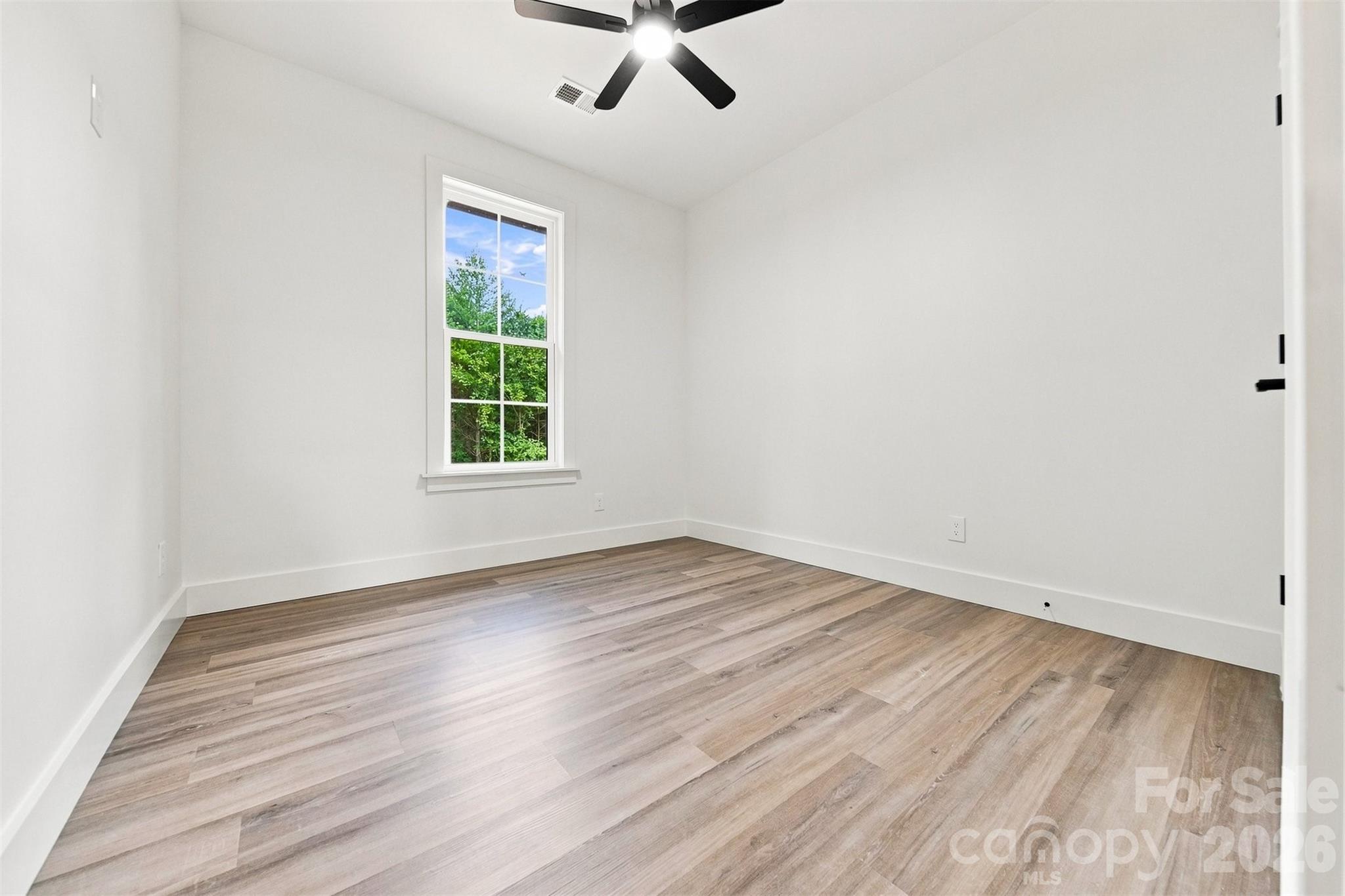 1035 Hawksbill Drive Property Photo 18