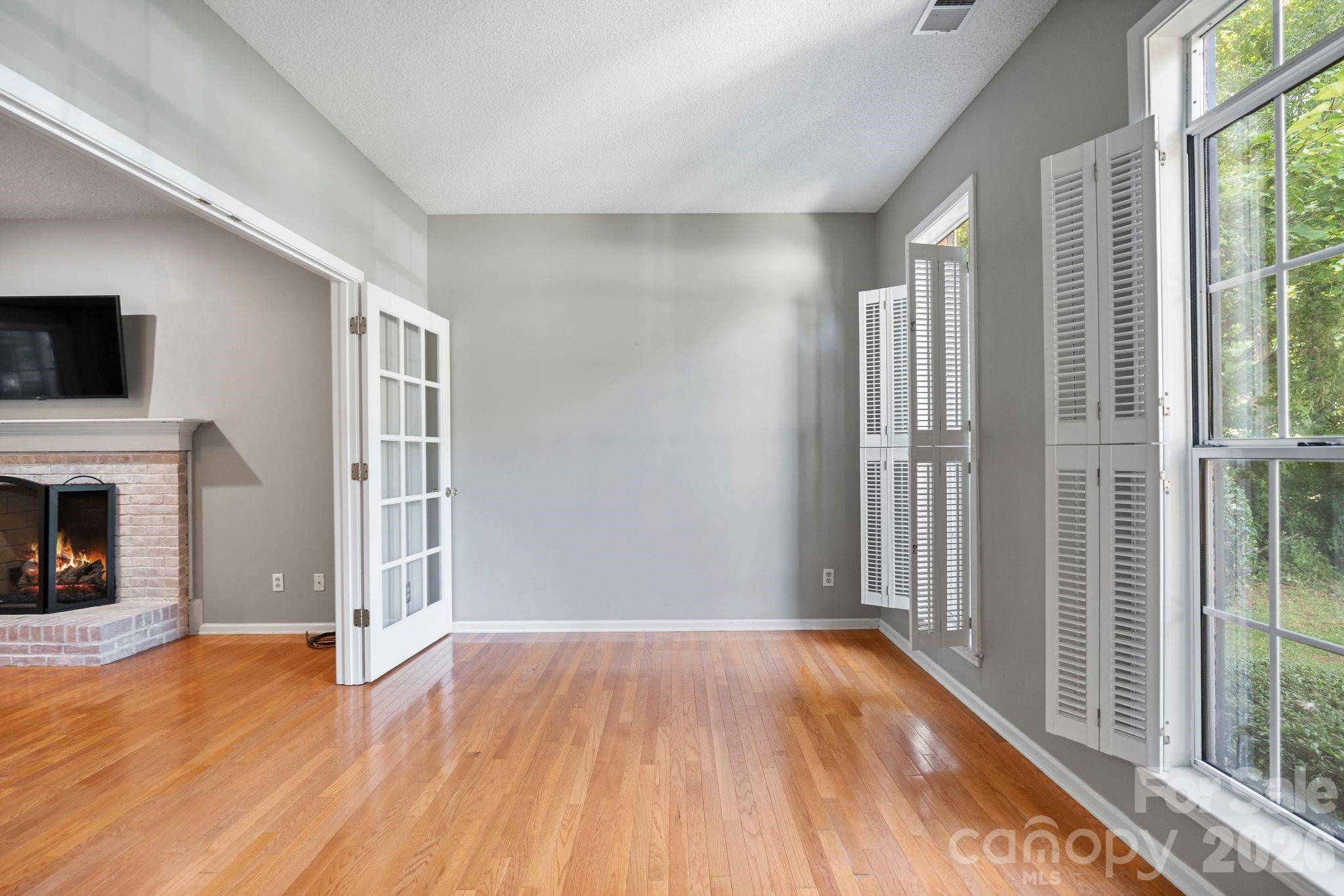2040 Swaim Drive Property Photo 4