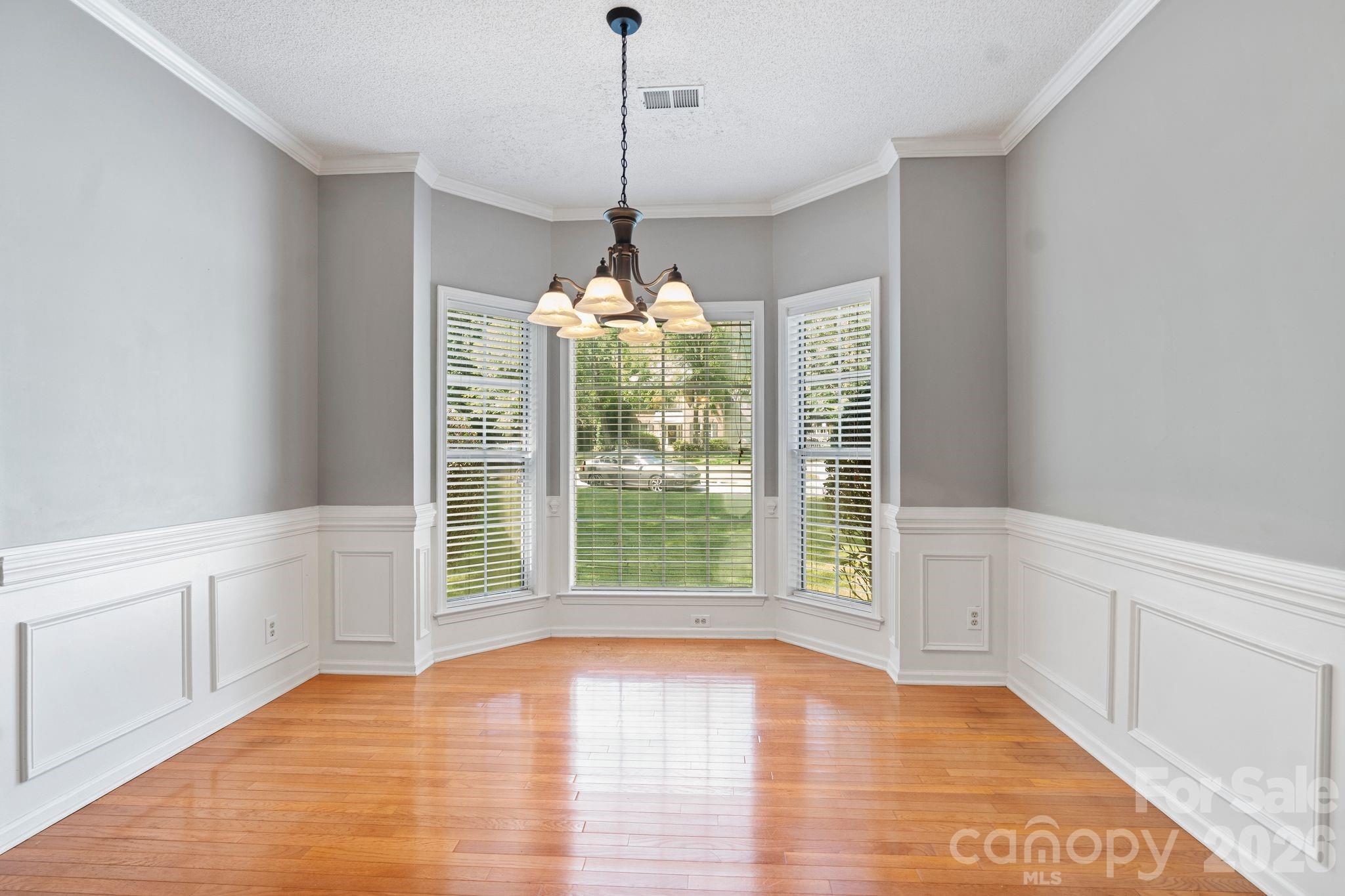 2040 Swaim Drive Property Photo 8