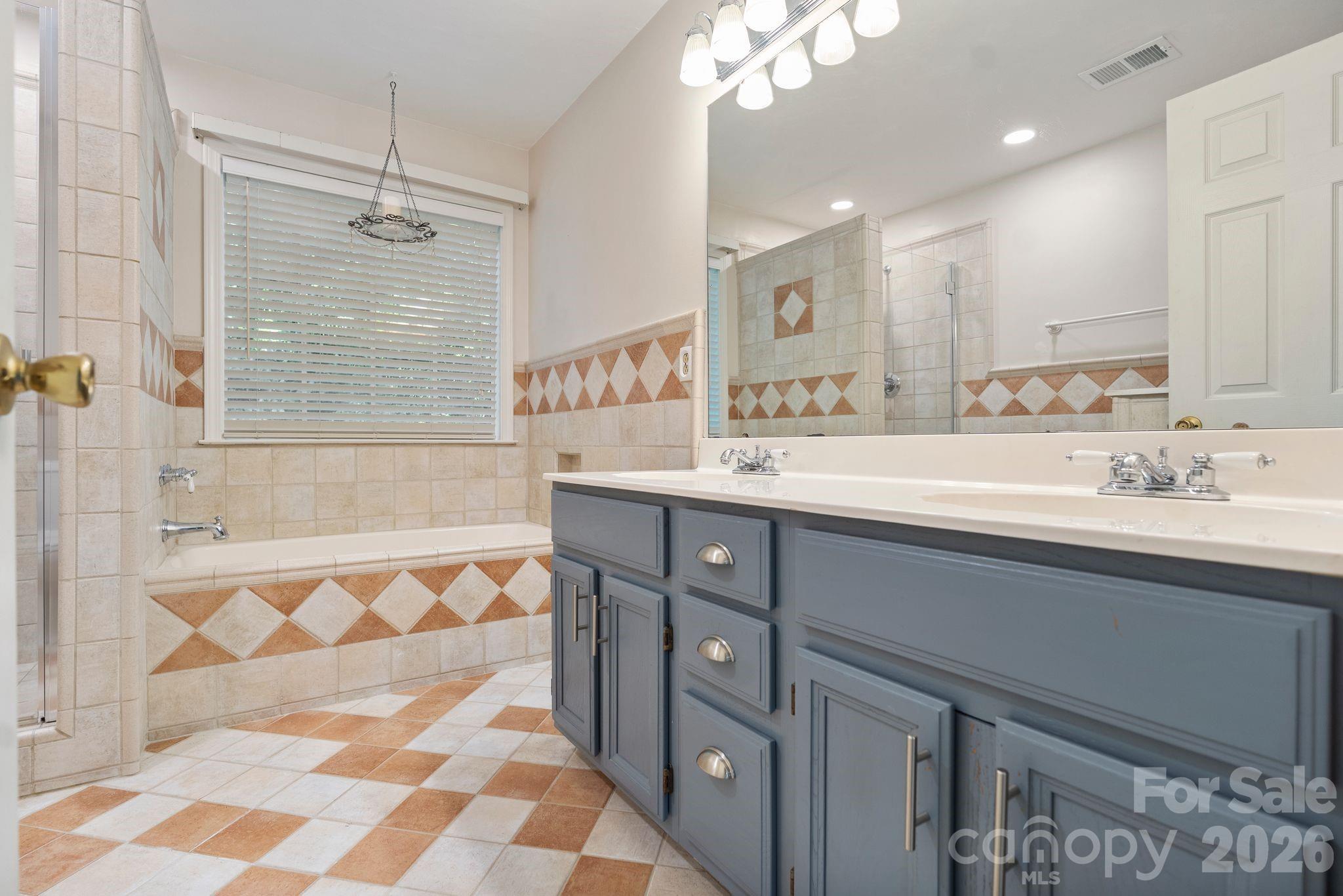 2040 Swaim Drive Property Photo 17