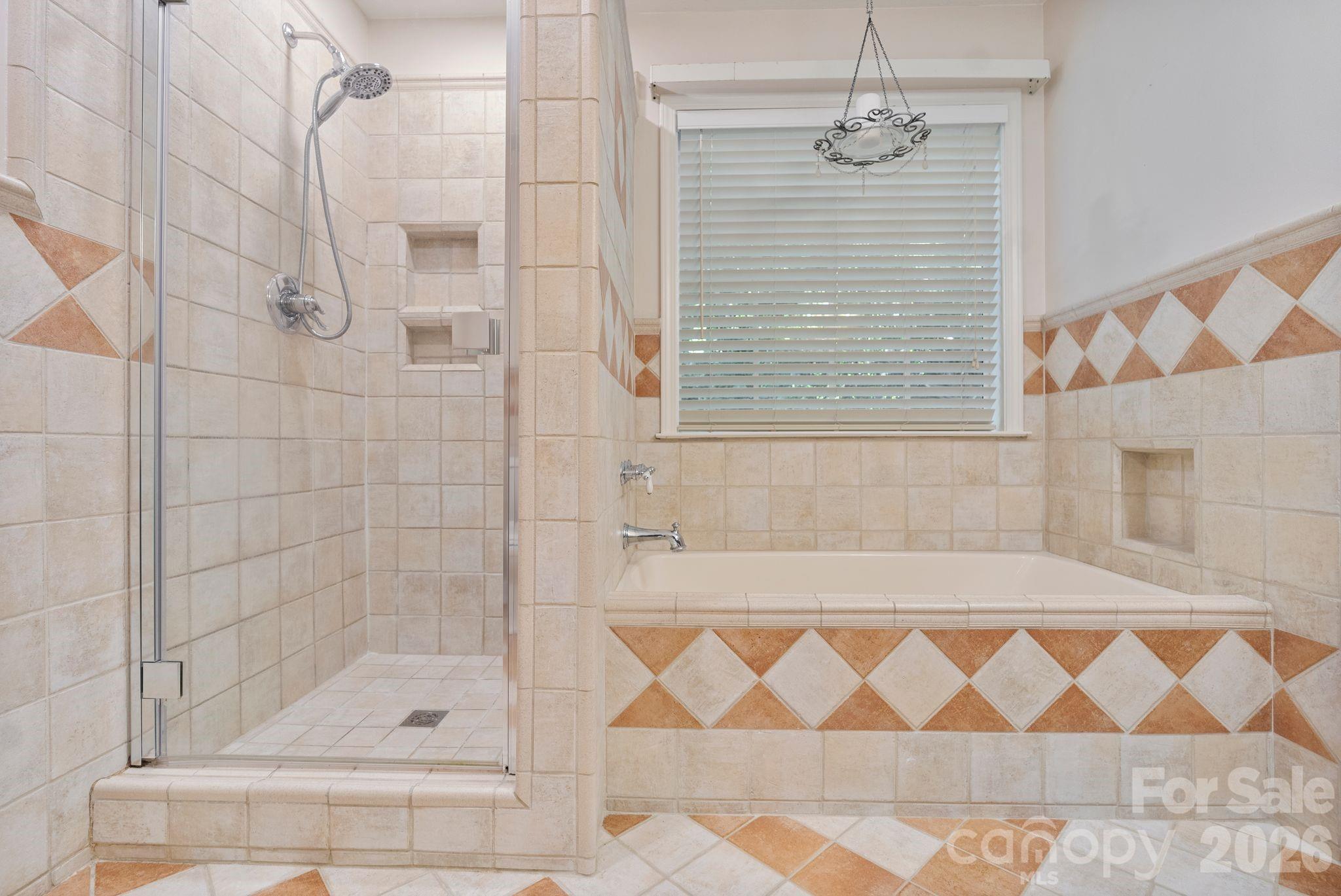 2040 Swaim Drive Property Photo 18
