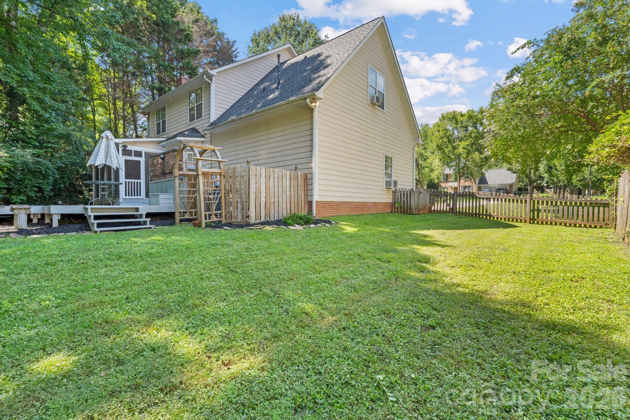 2040 Swaim Drive Property Photo 39