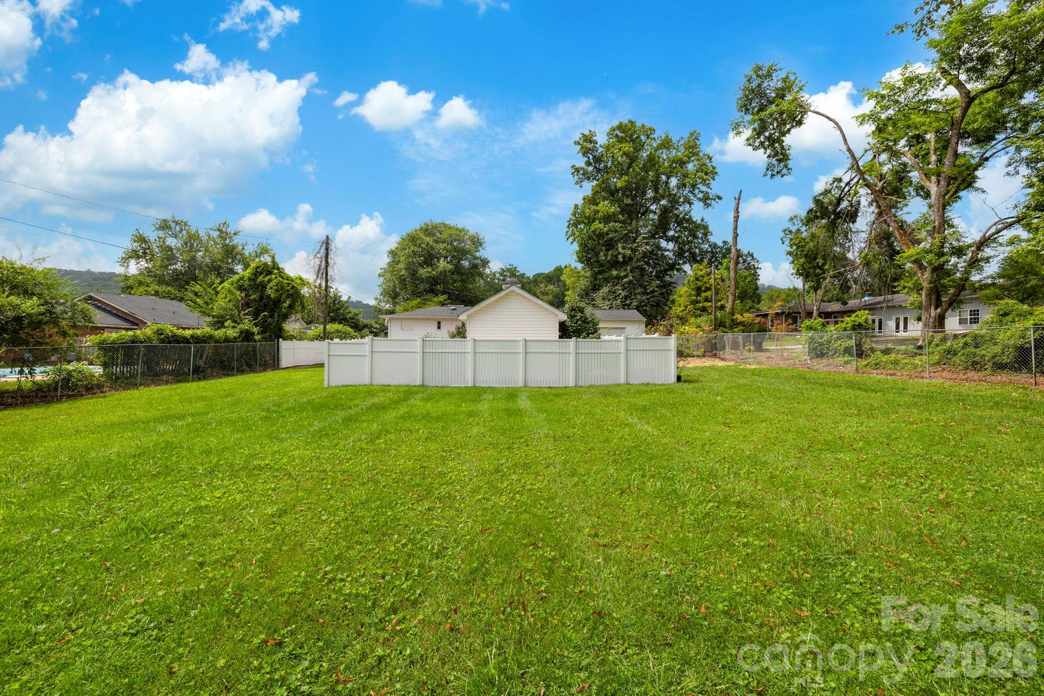 4295 Brevard Road Property Photo 8