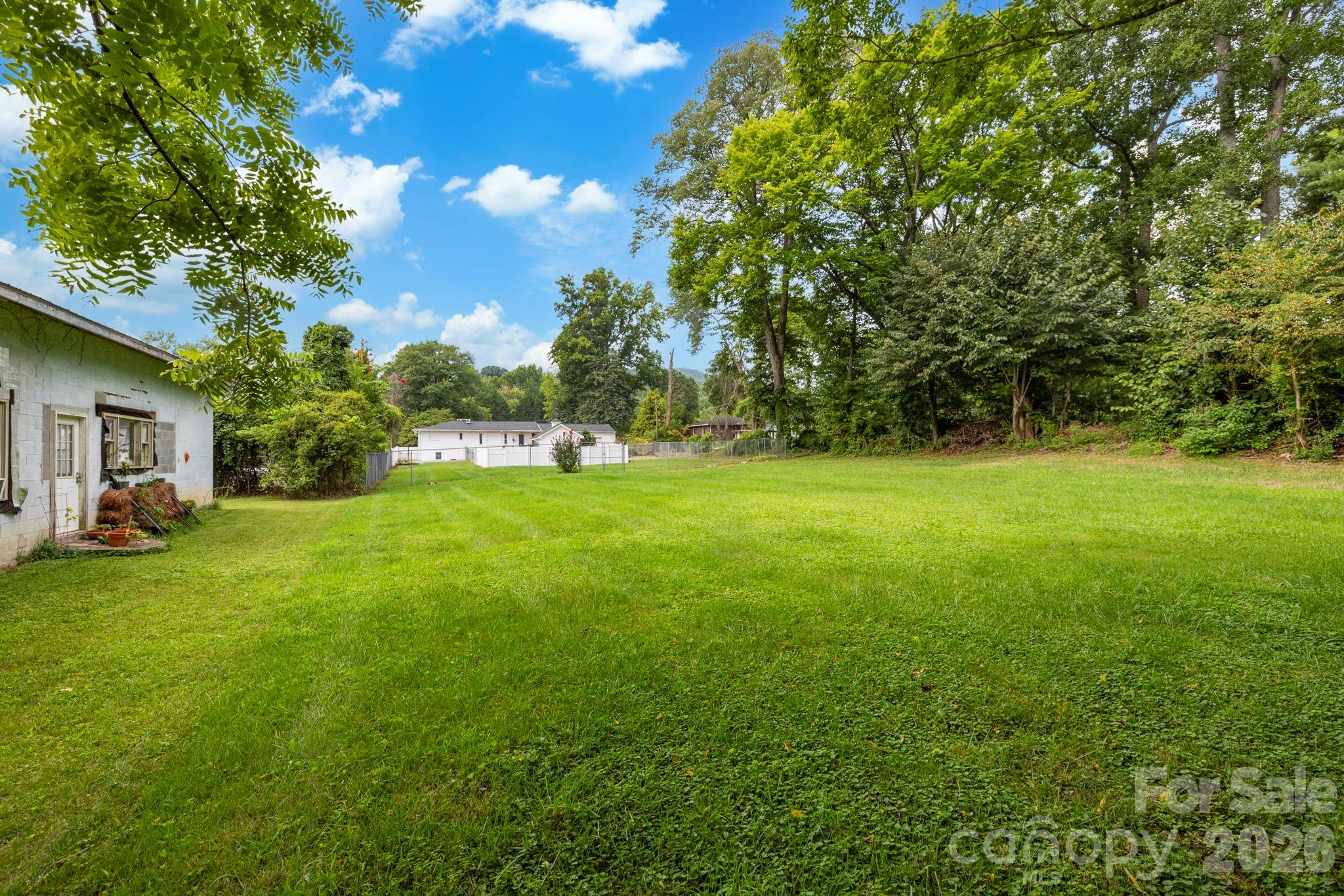 4295 Brevard Road Property Photo 9