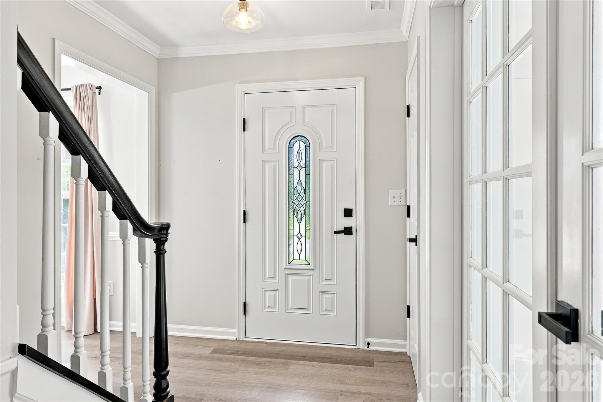 505 Whitehead Court Property Photo 4