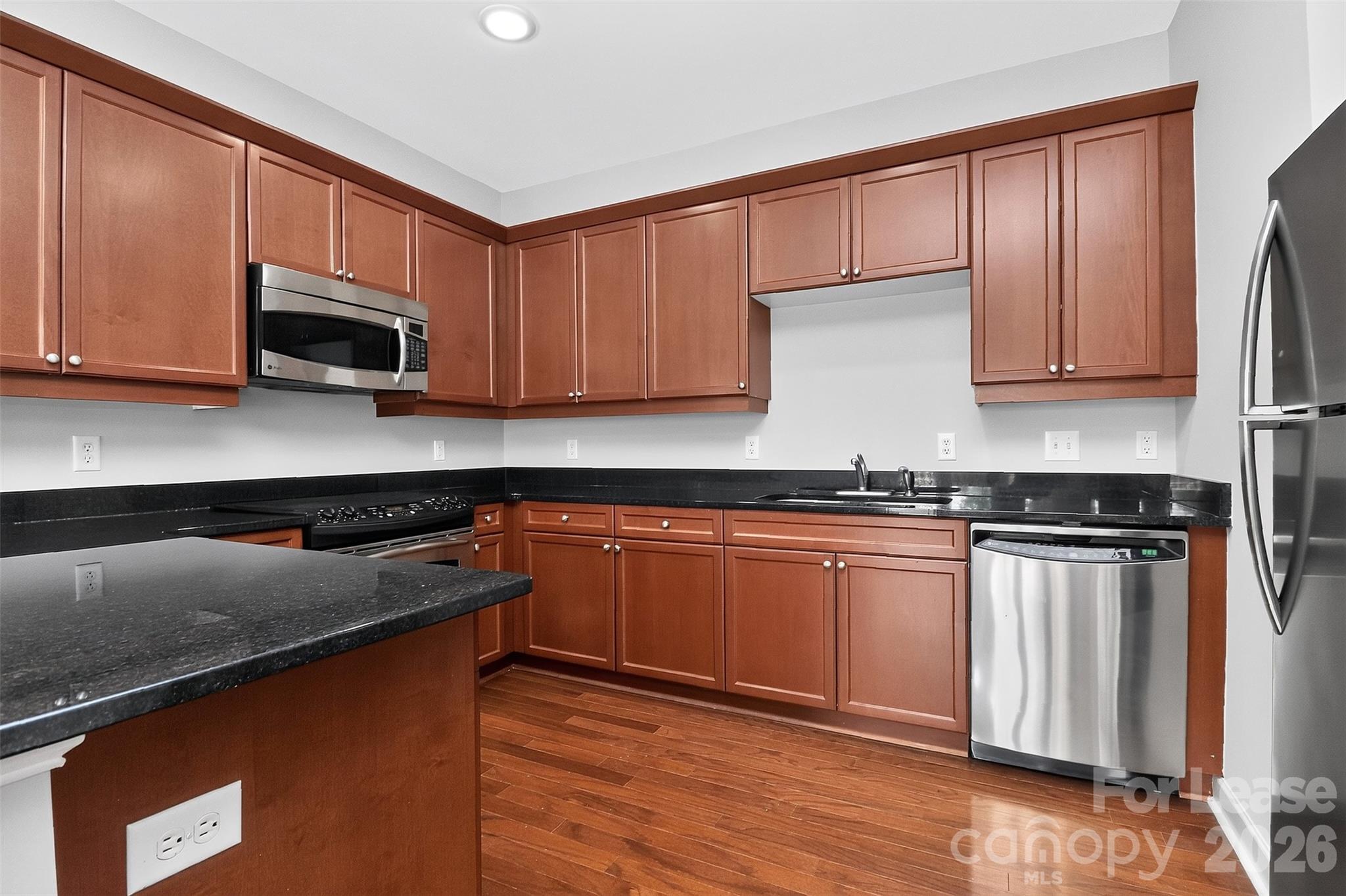 1829 Kenilworth Avenue Property Photo 8