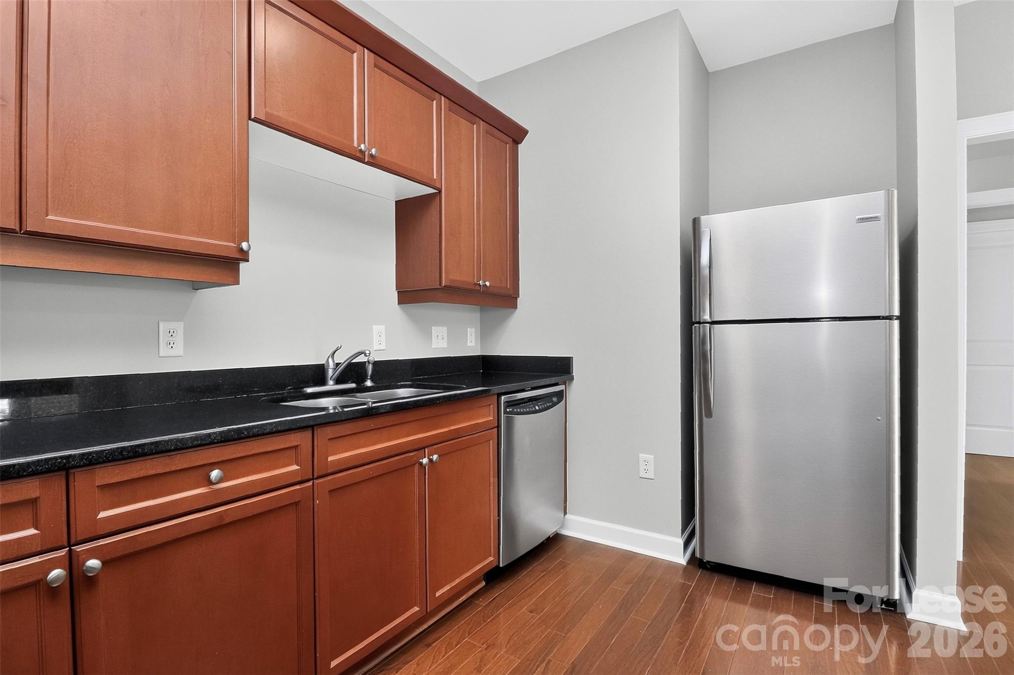 1829 Kenilworth Avenue Property Photo 11