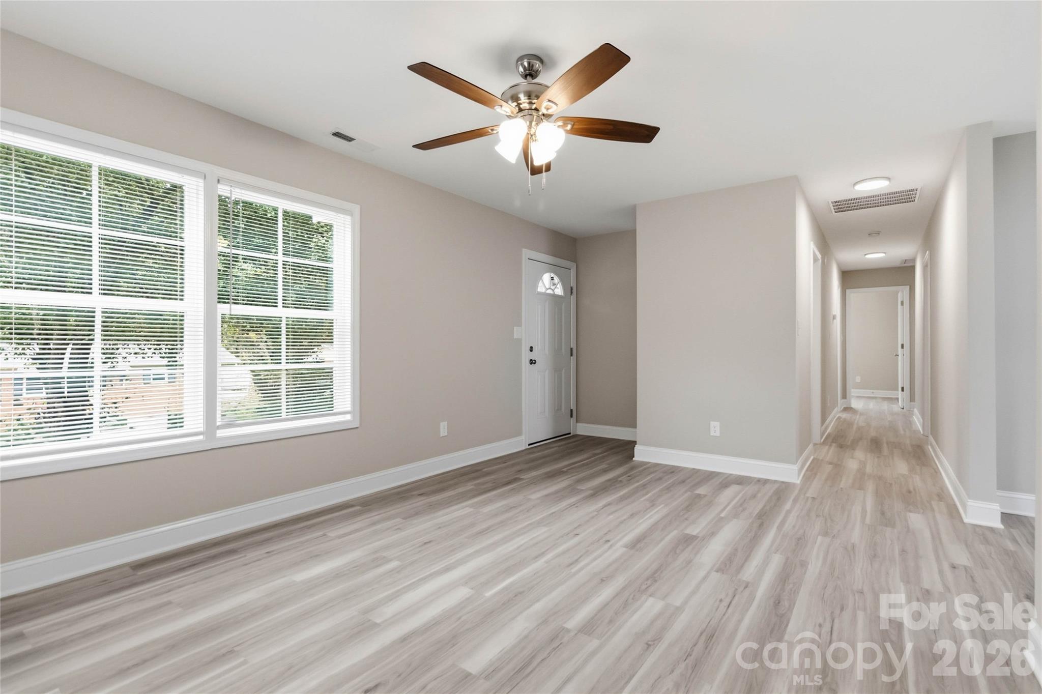 412 E Mclelland Avenue Property Photo 6