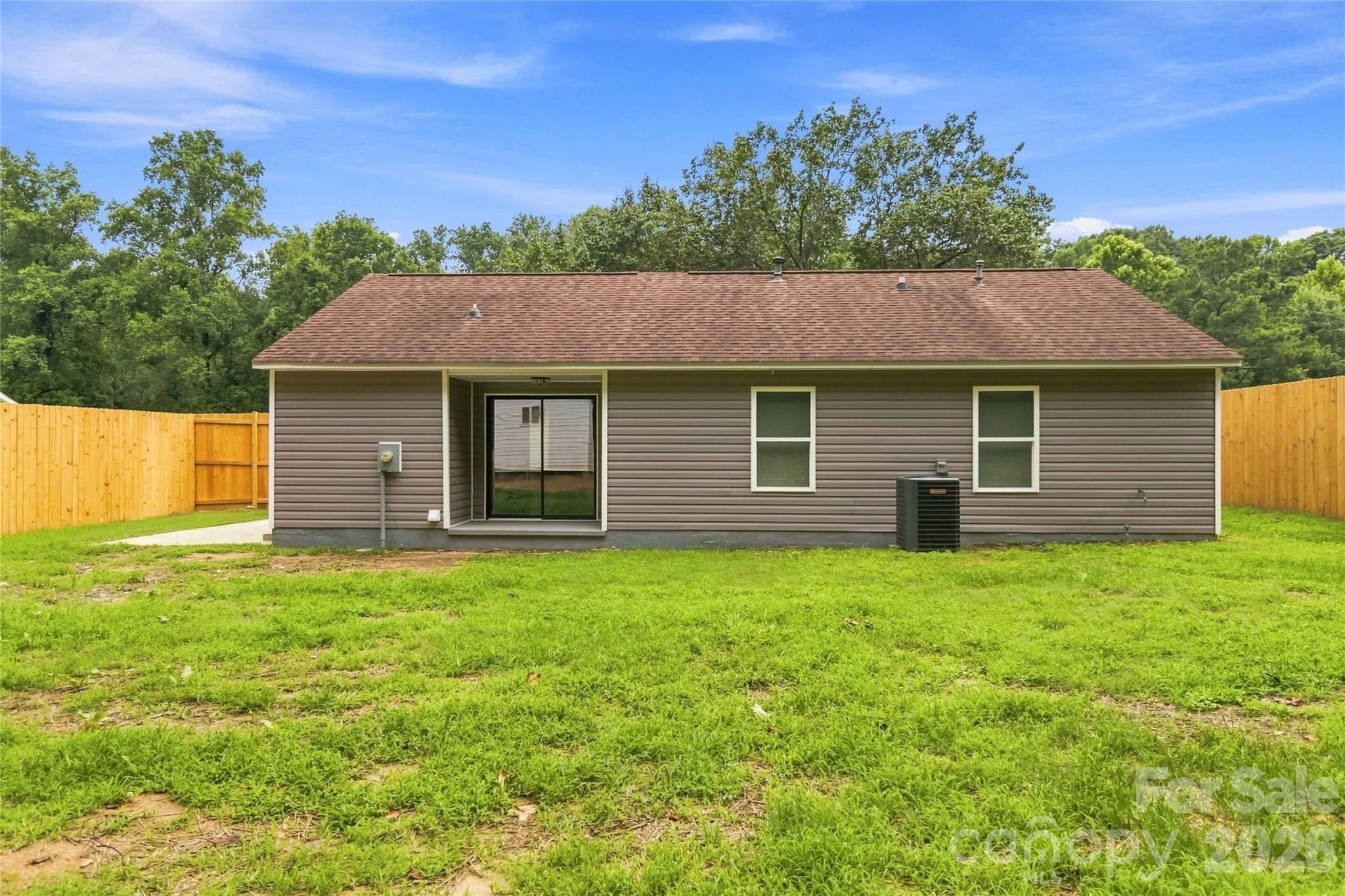 412 E Mclelland Avenue Property Photo 16