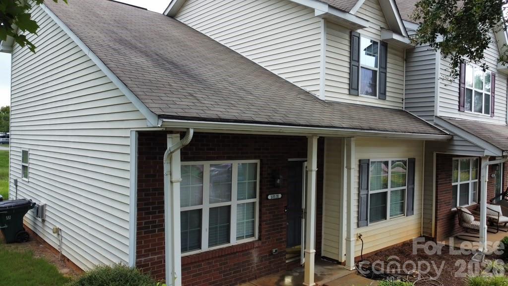 10131 Ballyclare Court Property Photo 2