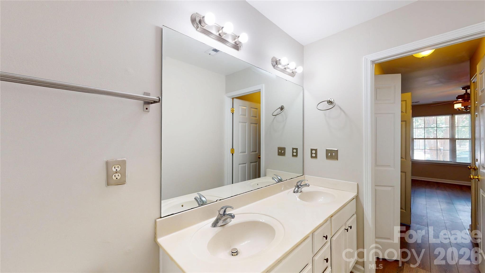 10131 Ballyclare Court Property Photo 15