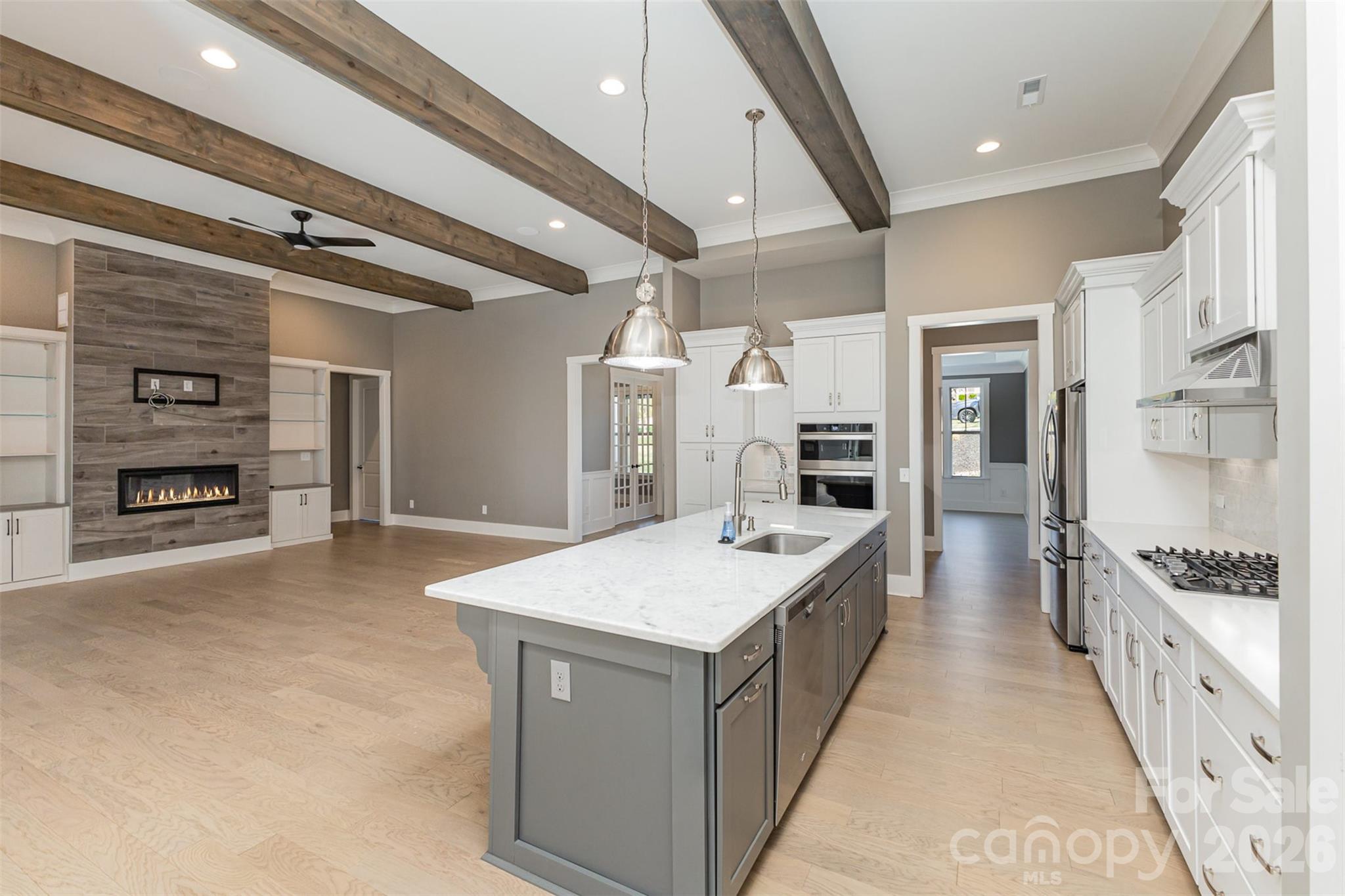 123 Farm Knoll Way Property Photo 4