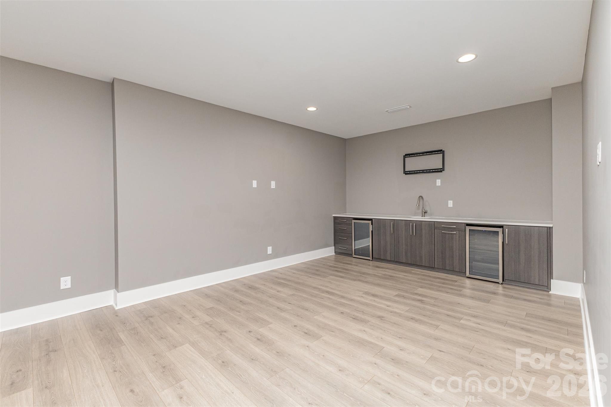 123 Farm Knoll Way Property Photo 28