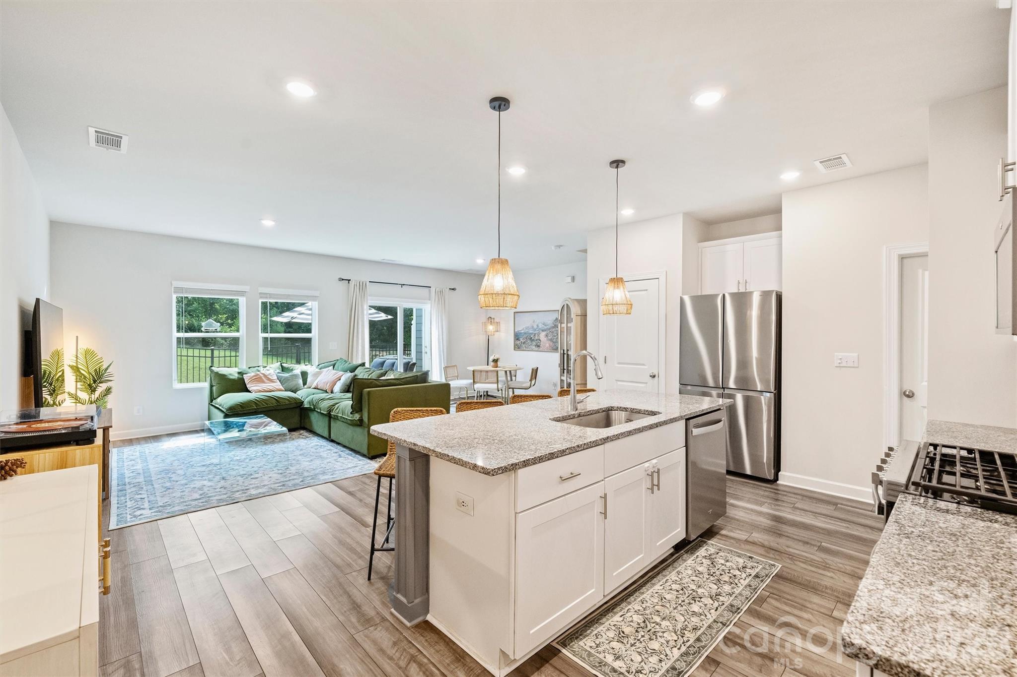 2513 Greenmarket Drive Property Photo 12