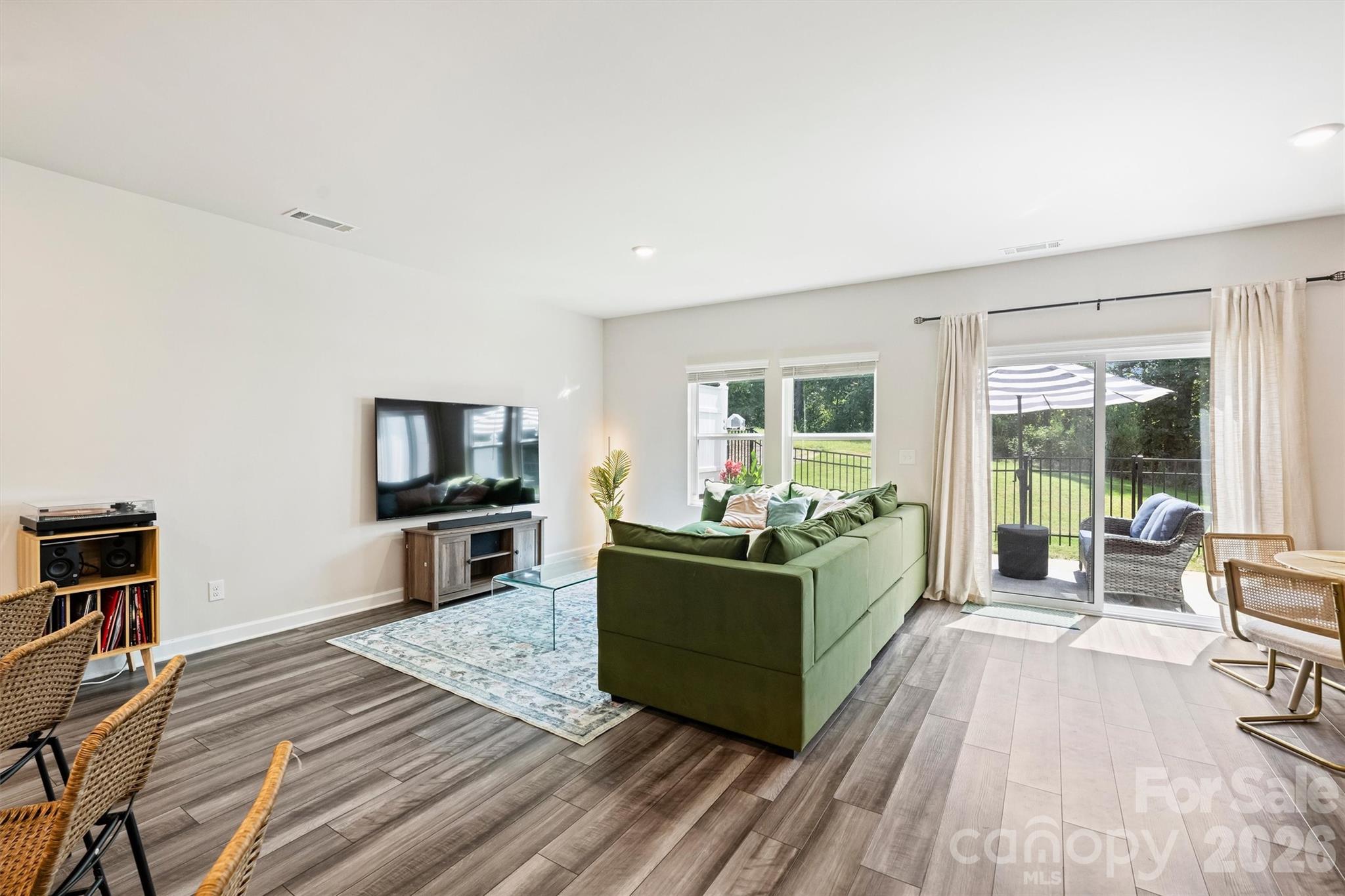 2513 Greenmarket Drive Property Photo 16