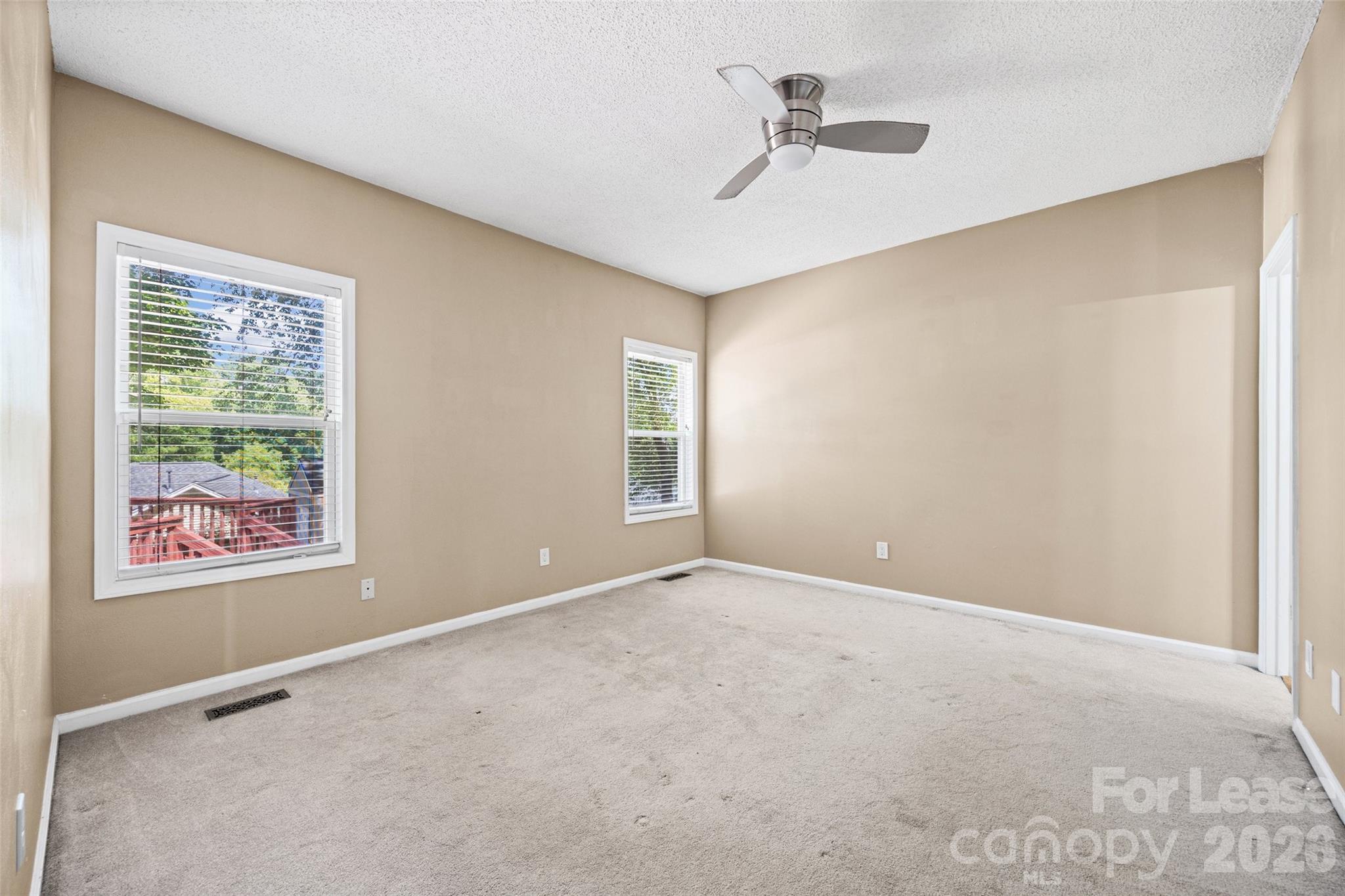 215 6th Street Property Photo 13