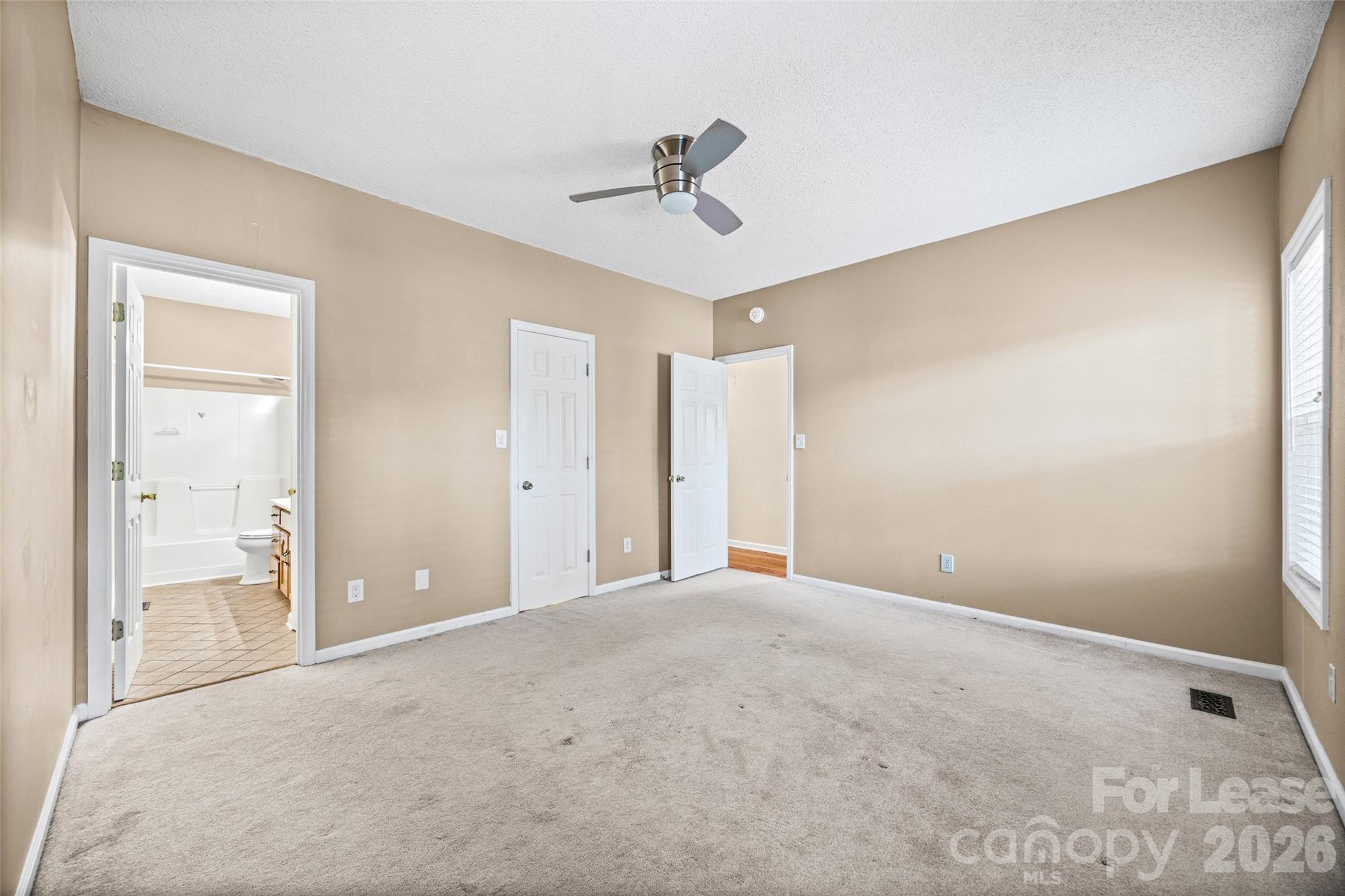 215 6th Street Property Photo 15