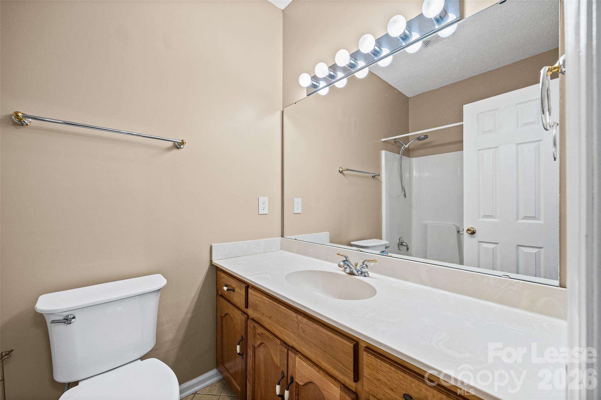 215 6th Street Property Photo 23
