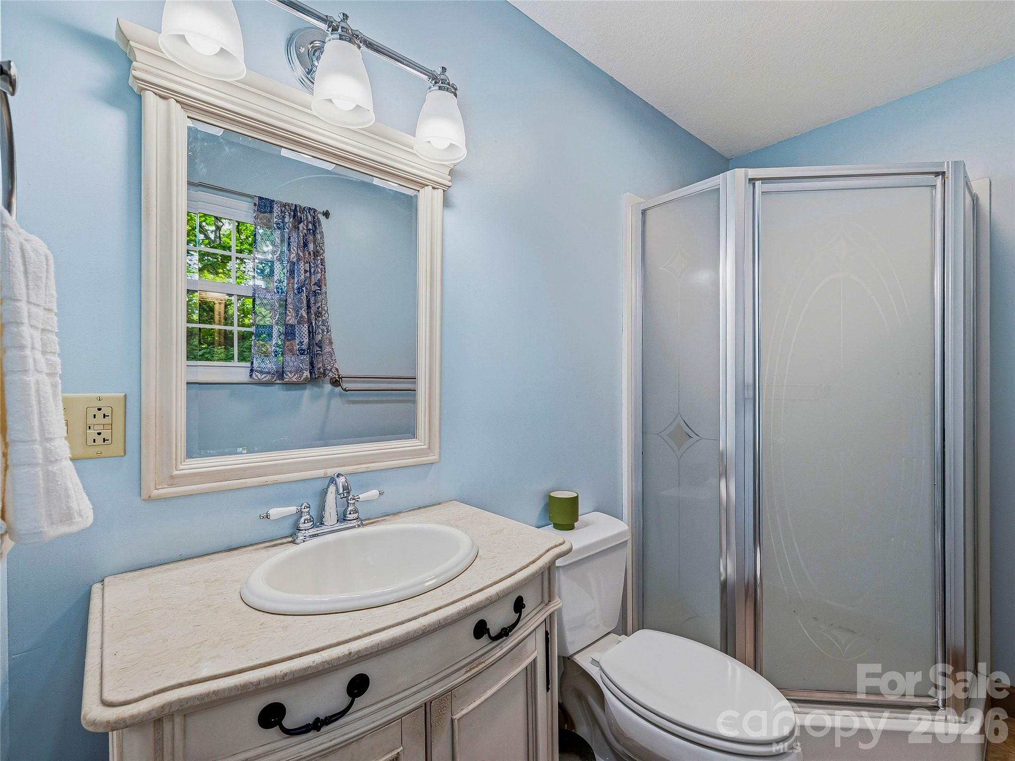 1019 Mountain Drive Property Photo 14