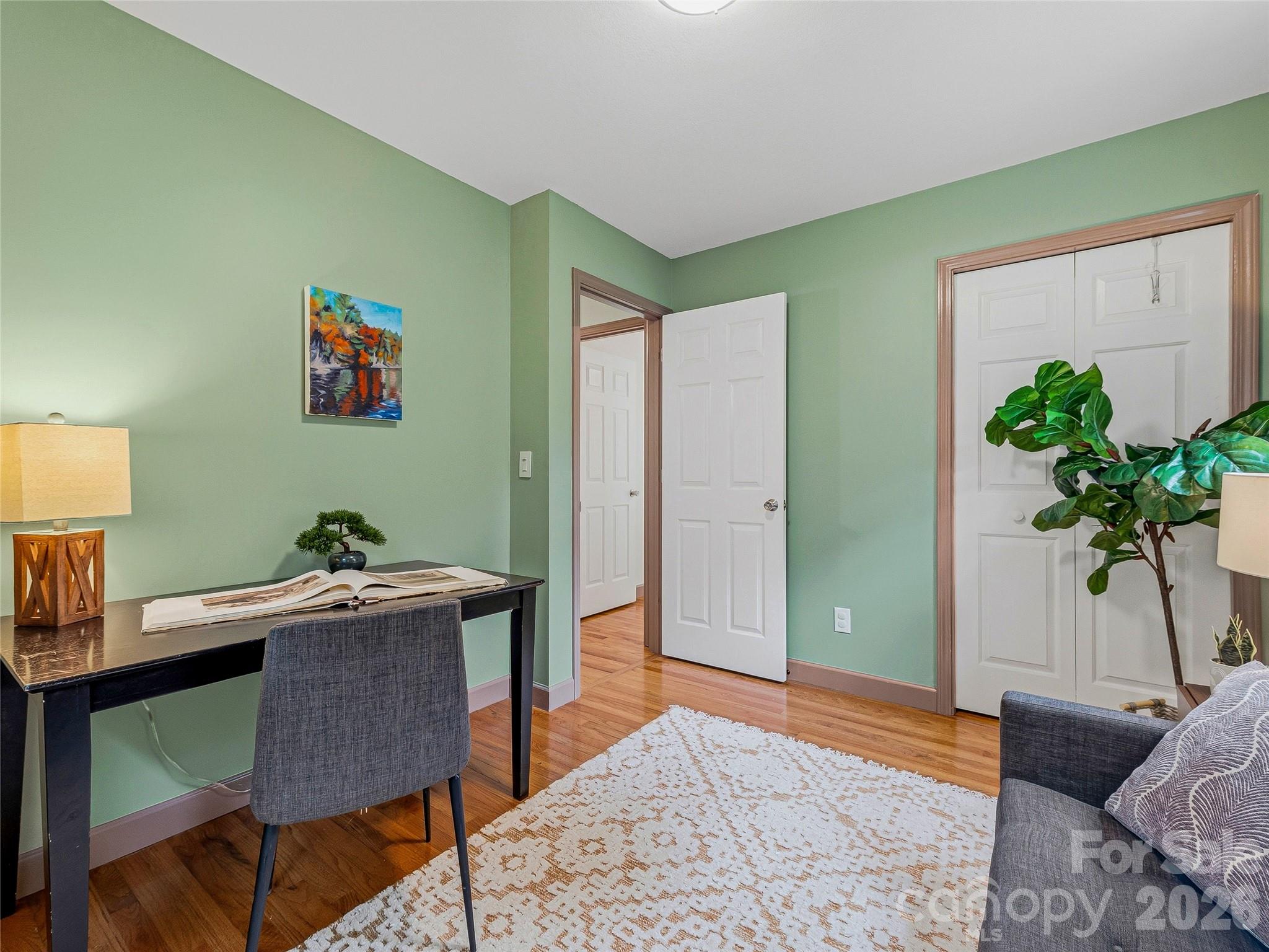 1019 Mountain Drive Property Photo 15