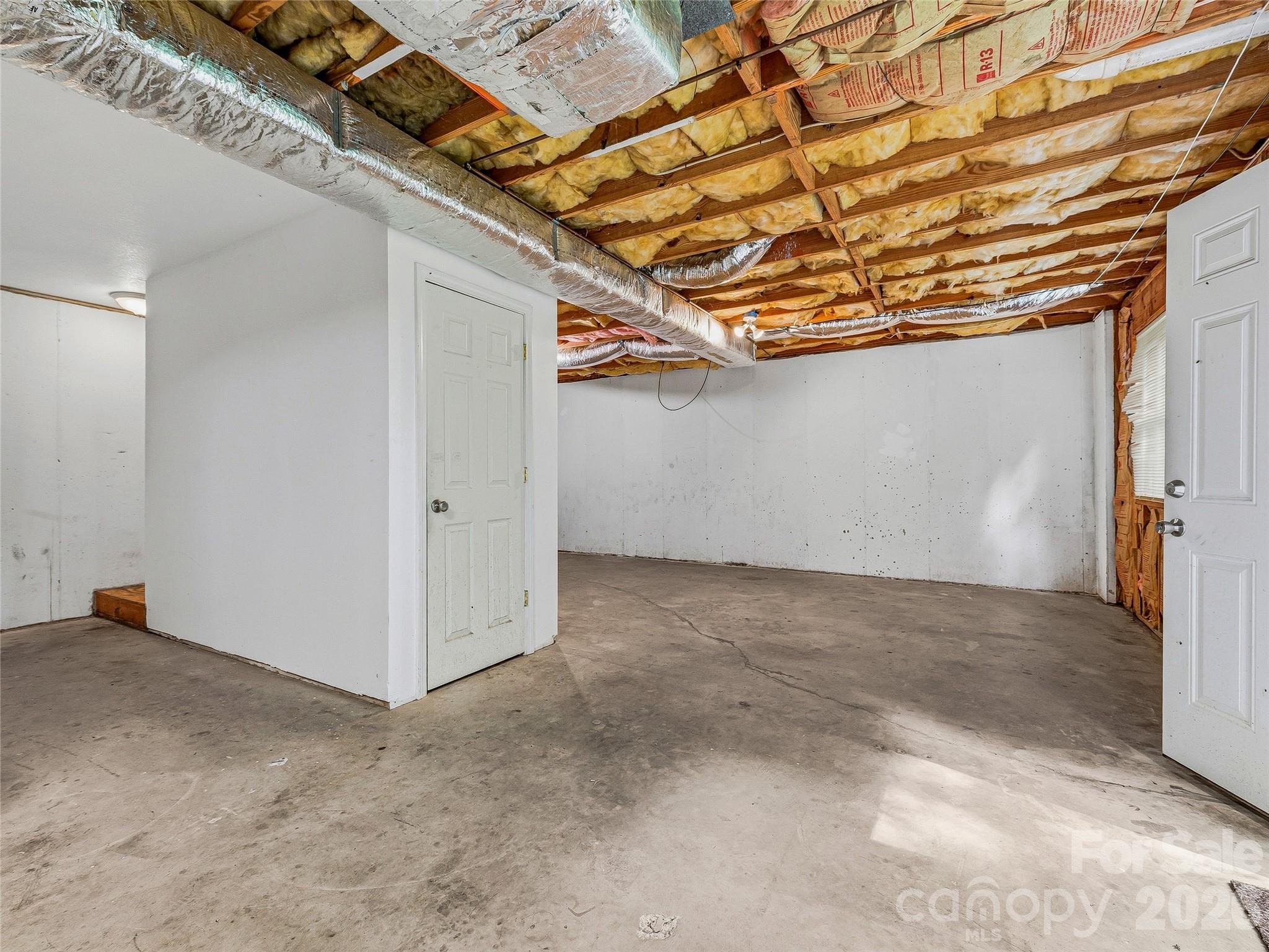1019 Mountain Drive Property Photo 21