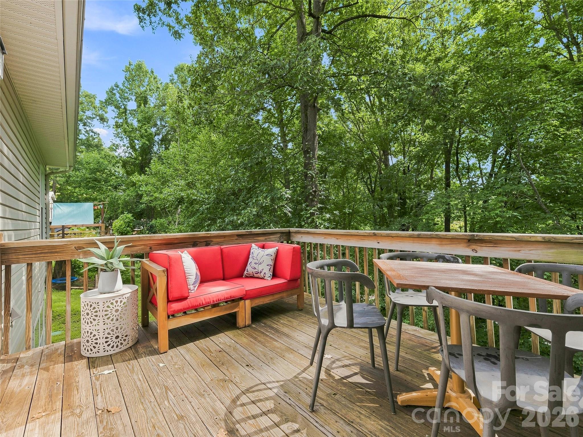 1019 Mountain Drive Property Photo 24