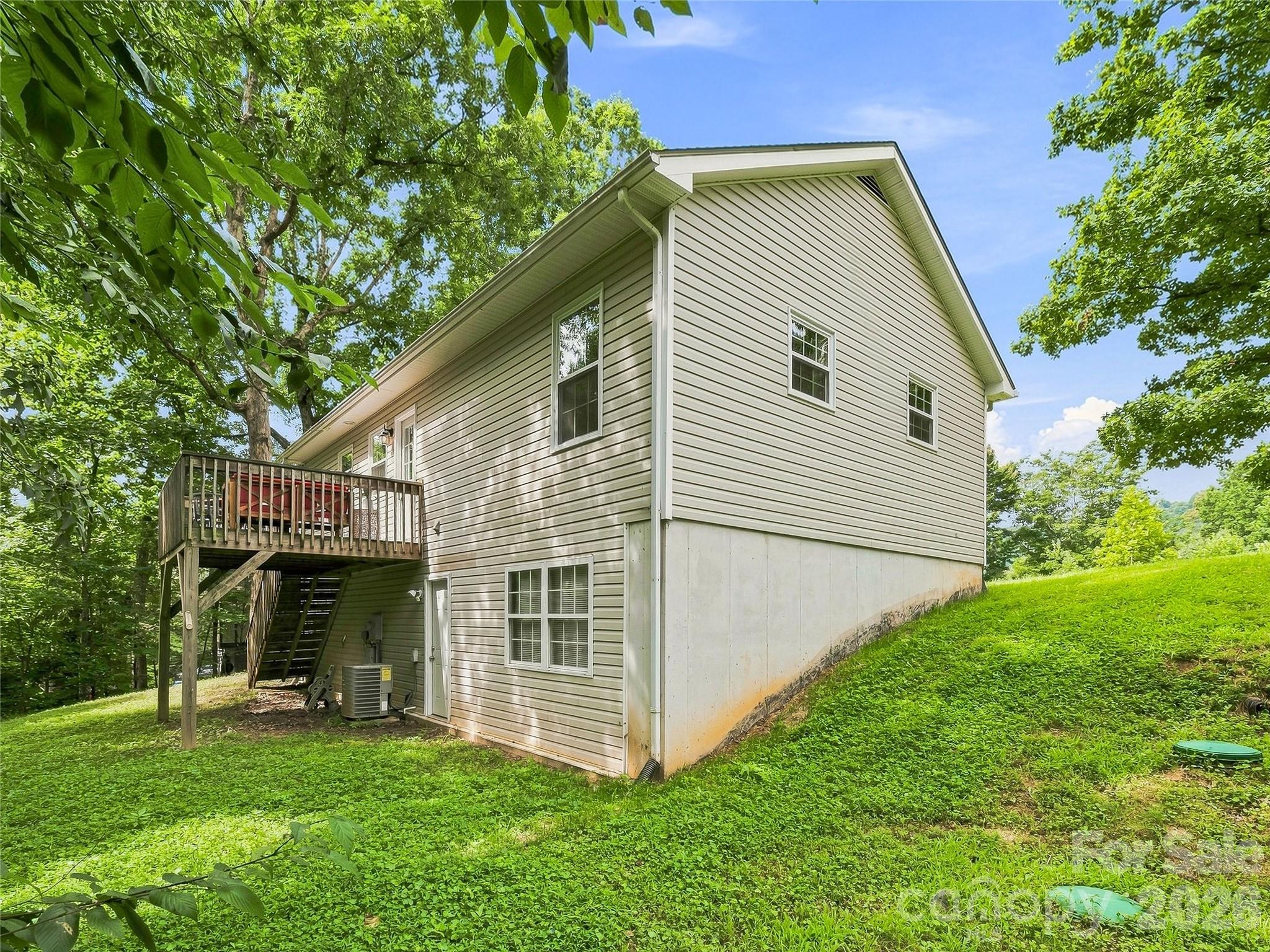 1019 Mountain Drive Property Photo 27