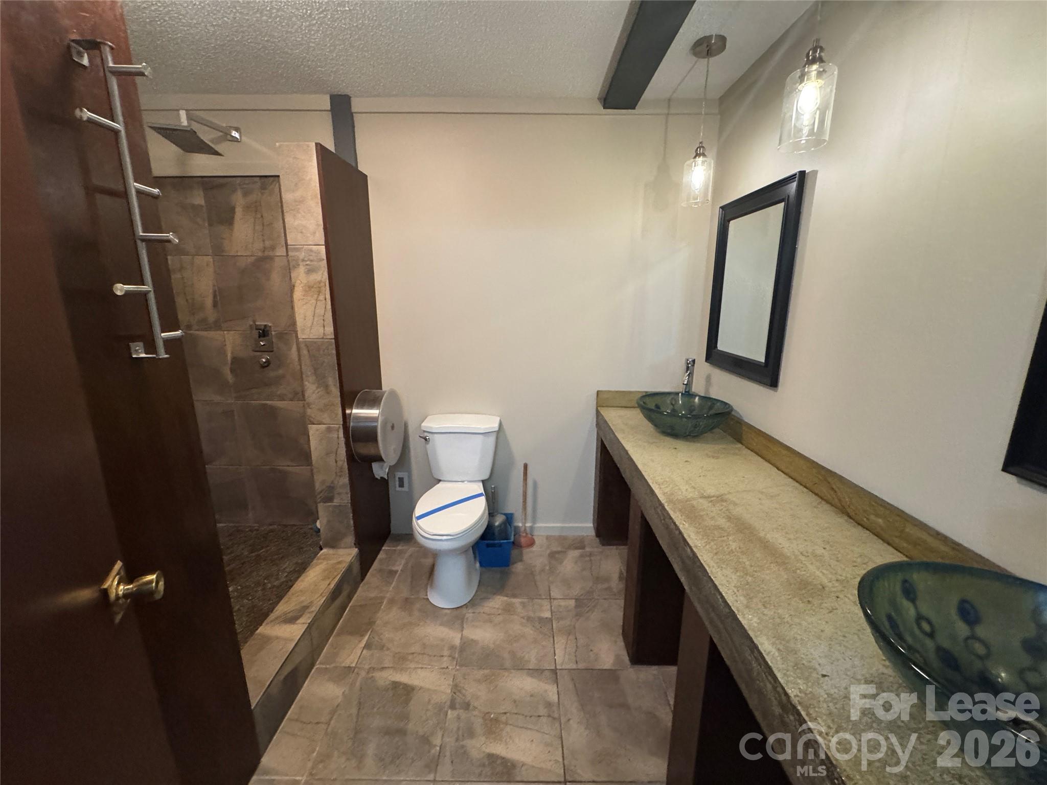 2015 S Point Road Property Photo 15