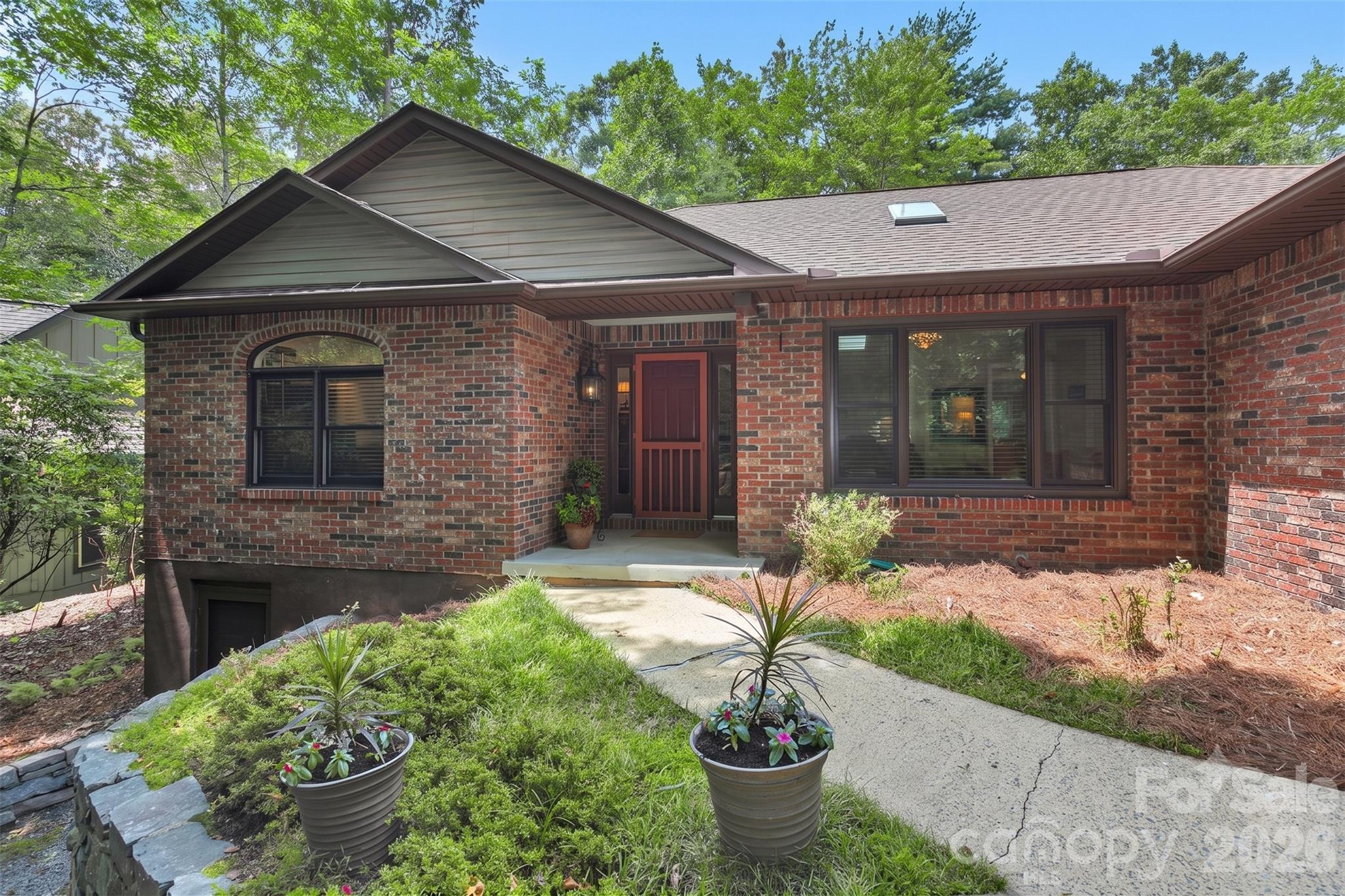 542 Soquili Drive Property Photo 3
