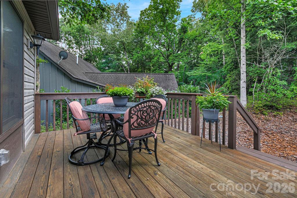 542 Soquili Drive Property Photo 36