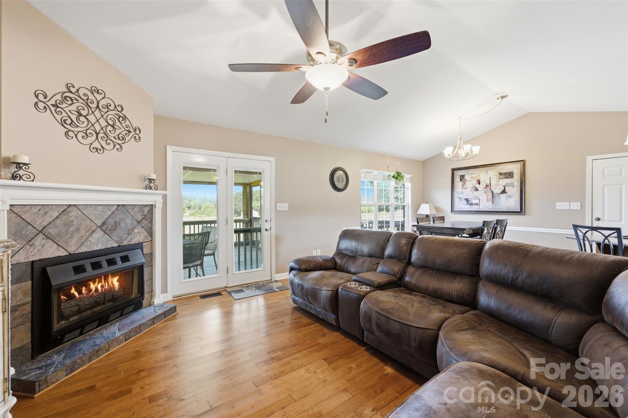 4708 Ceria Drive Property Photo 9