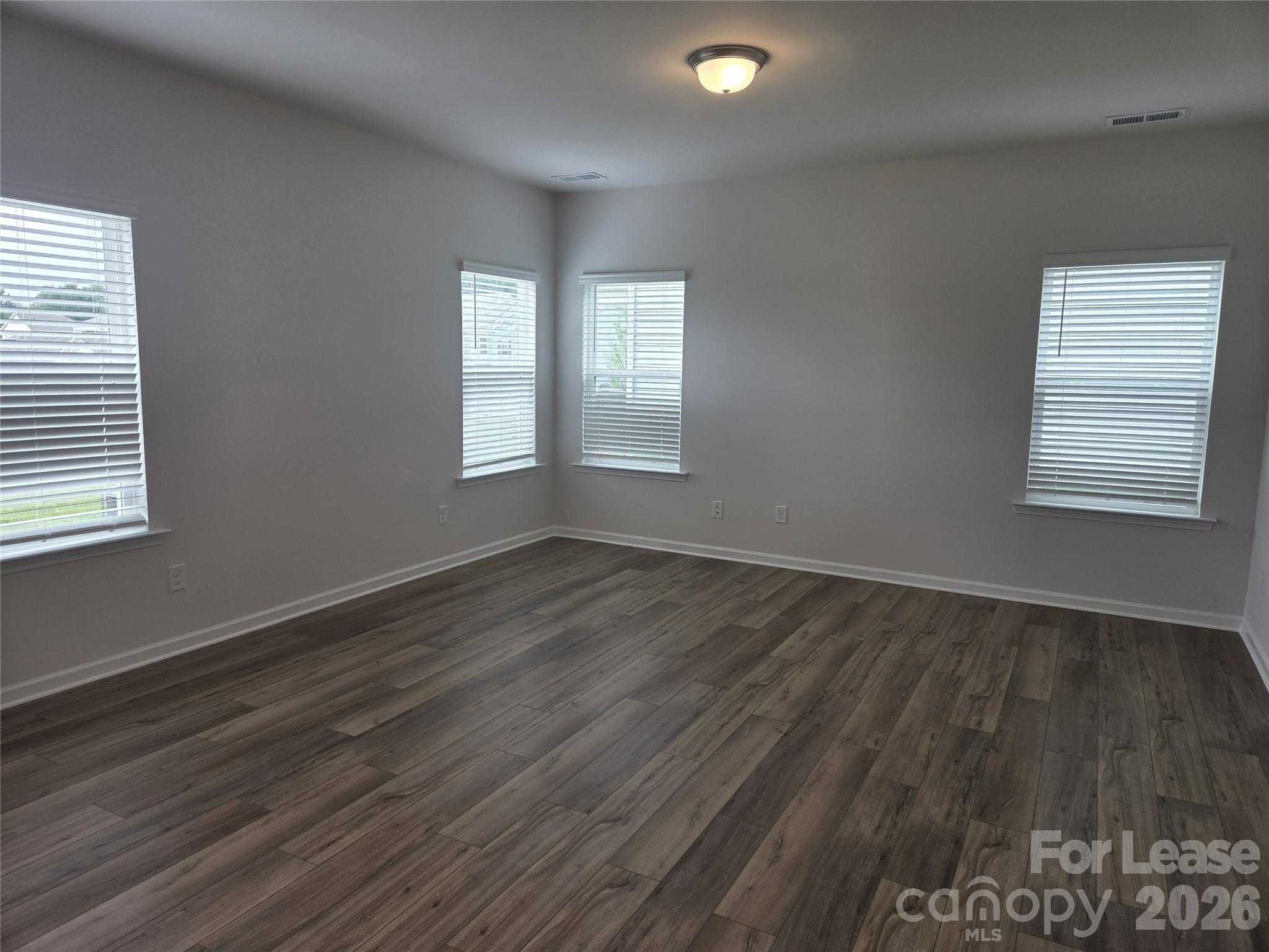 5678 Hagler Loop Property Photo 5