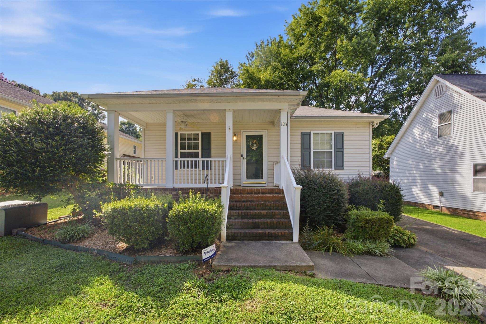 103 Watson Street Property Photo 3
